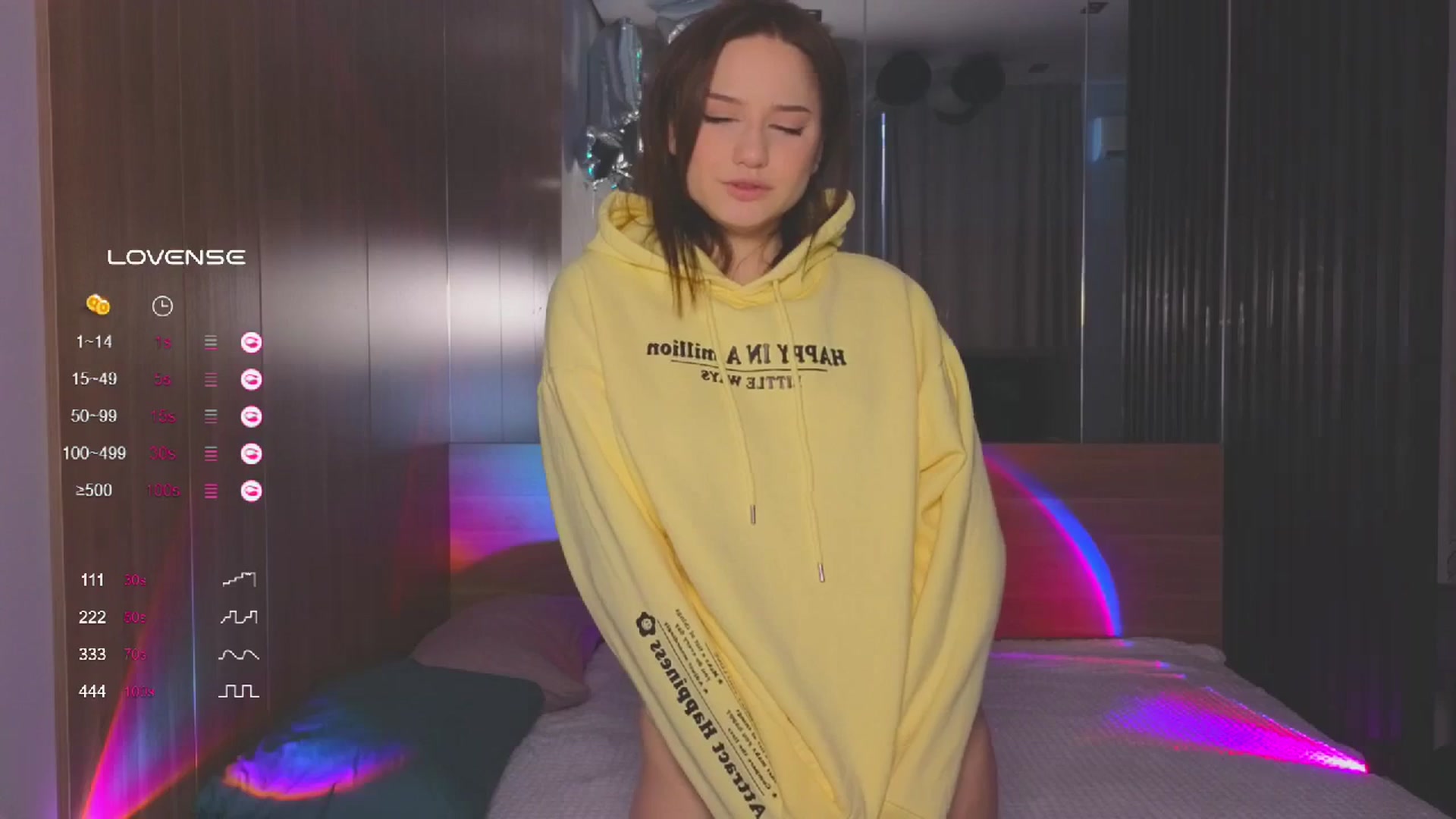 Gallery image thumbnail from Pinkgold_'s myfreecams stream on, 12/15/2023, 09:02 image 5 of 20