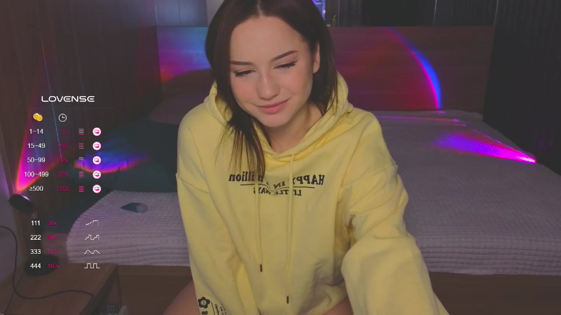 Gallery image thumbnail from Pinkgold_'s myfreecams stream on, 12/15/2023, 09:02 image 18 of 20