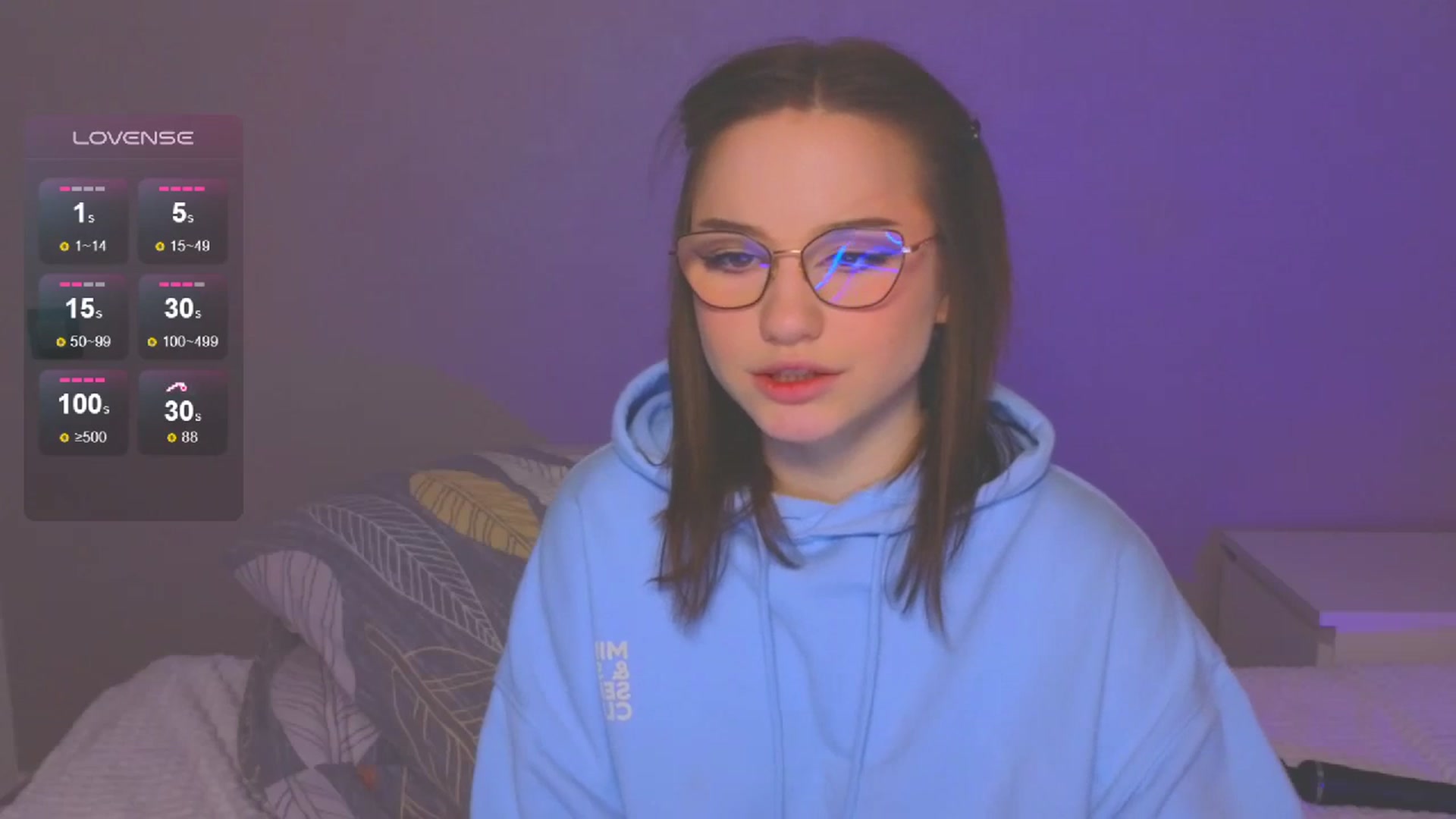 Gallery image thumbnail from Pinkgold_'s myfreecams stream on, 12/18/2023, 01:40 image 16 of 20