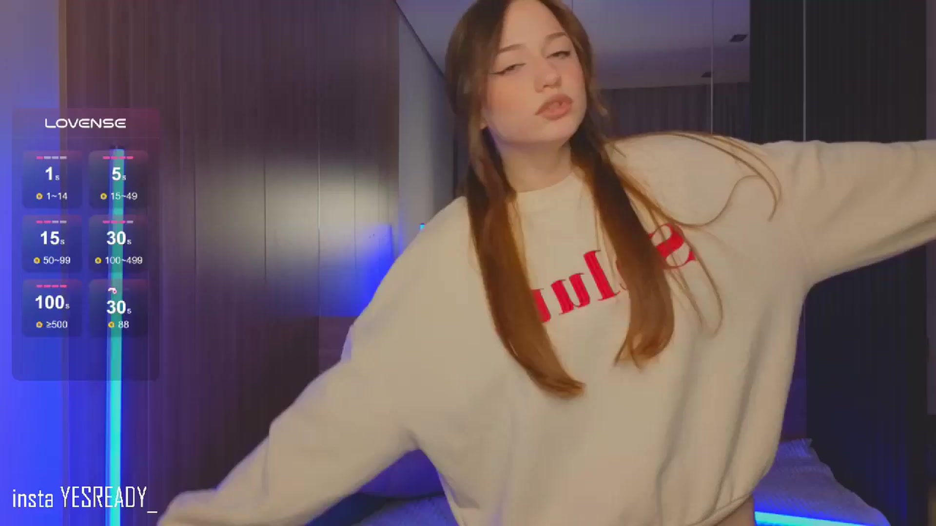 Gallery image thumbnail from Pinkgold_'s myfreecams stream on, 06/25/2024, 24:06 image 14 of 20