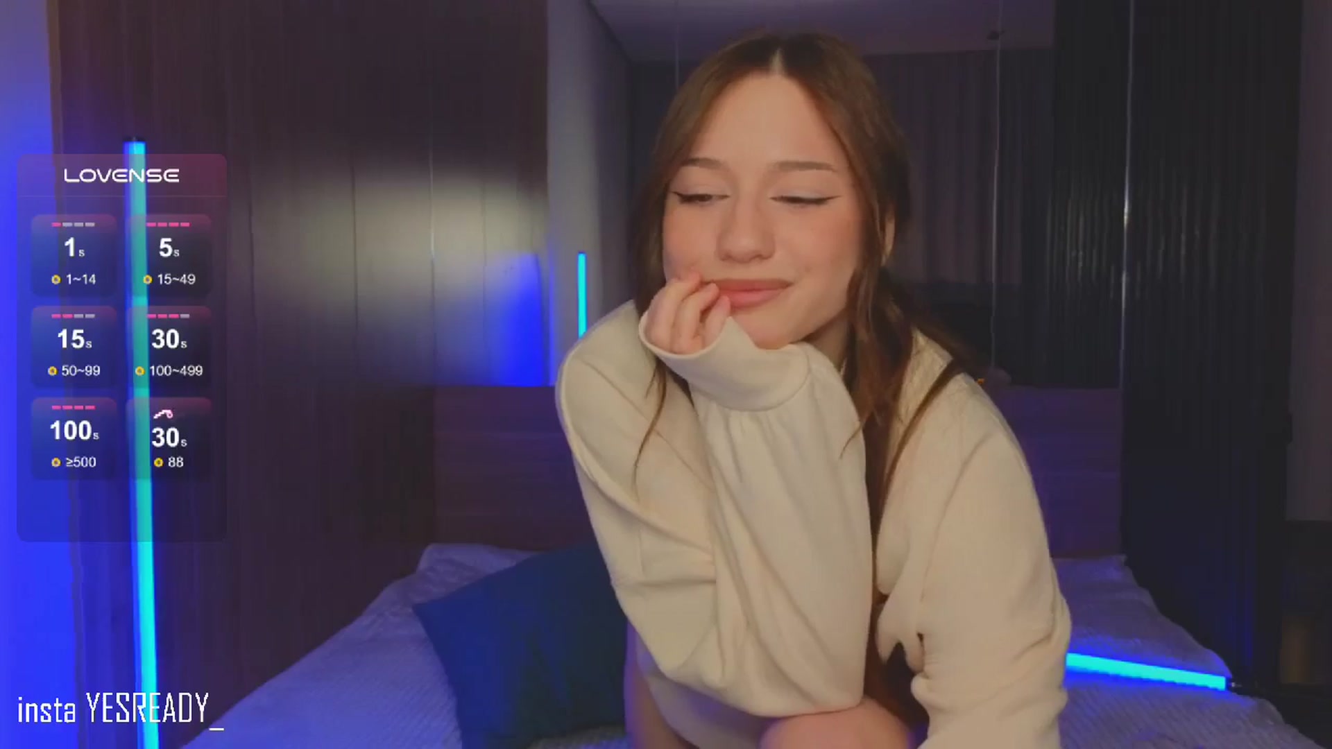 Gallery image thumbnail from Pinkgold_'s myfreecams stream on, 06/25/2024, 24:06 image 20 of 20