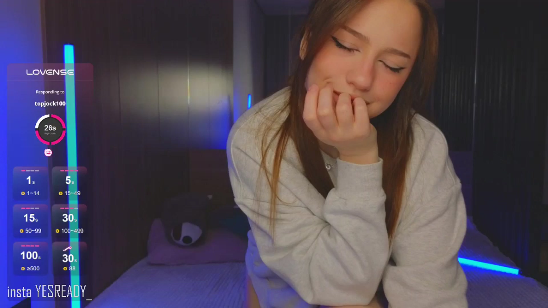 Gallery image thumbnail from Pinkgold_'s myfreecams stream on, 06/30/2024, 24:03 image 9 of 20