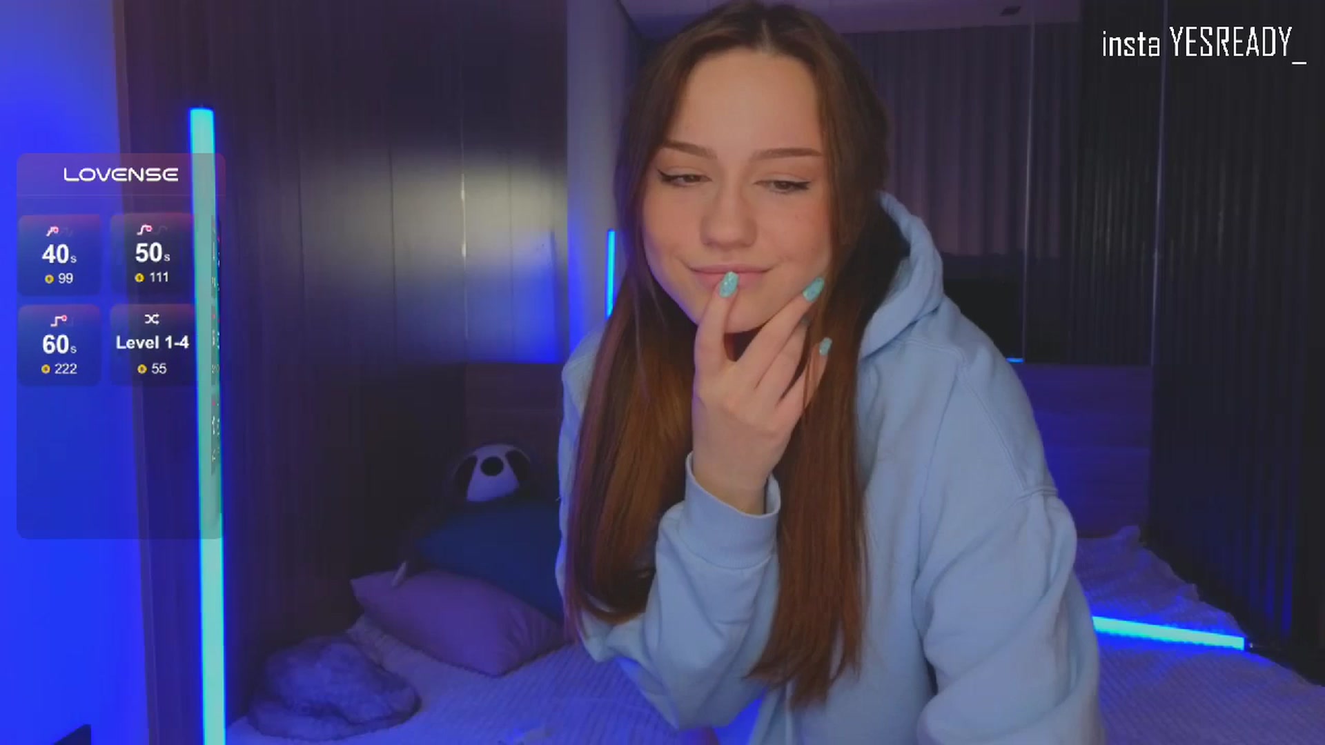Gallery image thumbnail from Pinkgold_'s myfreecams stream on, 07/14/2024, 24:14 image 5 of 20