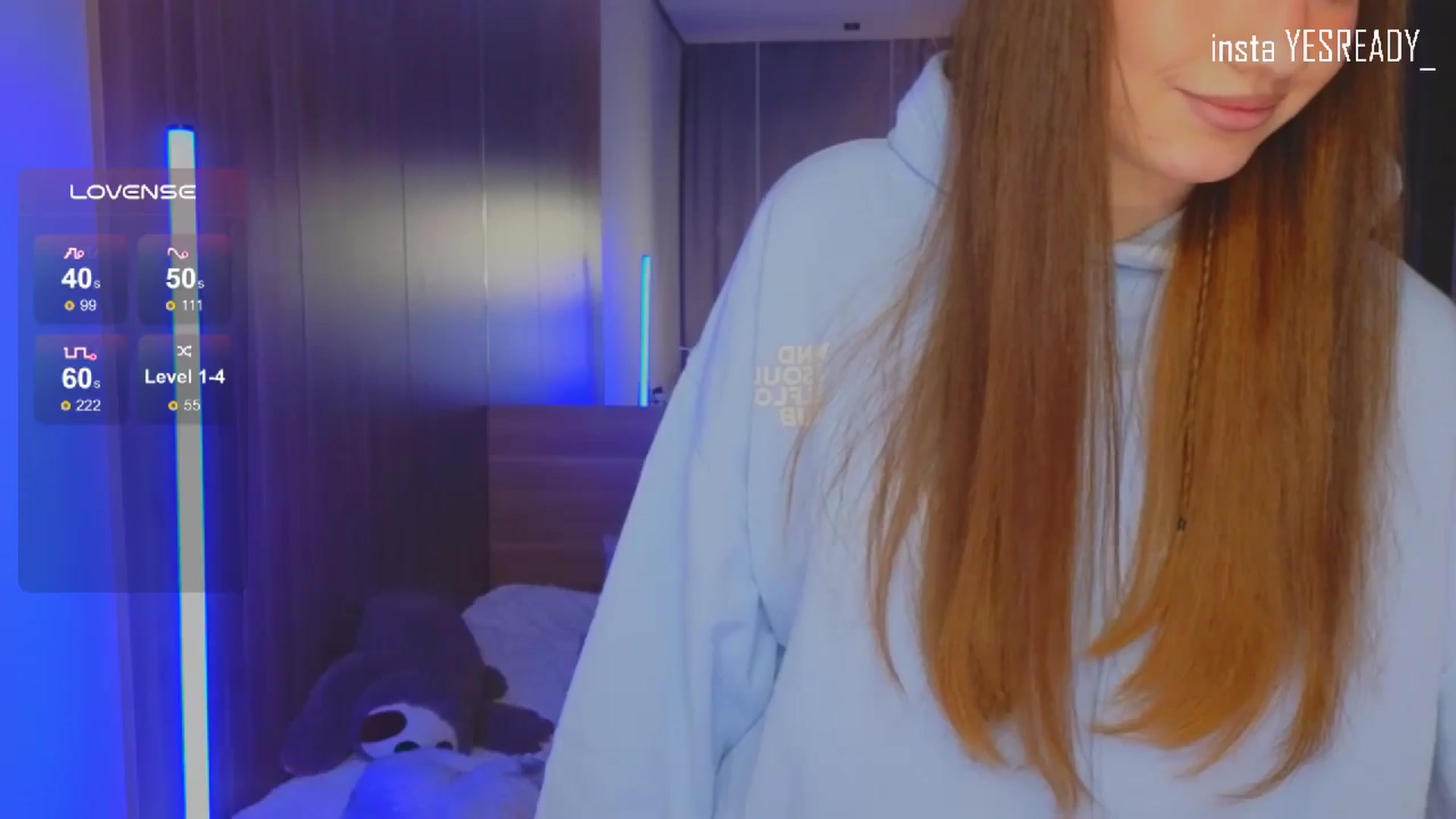 Gallery image thumbnail from Pinkgold_'s myfreecams stream on, 07/28/2024, 24:32 image 16 of 20