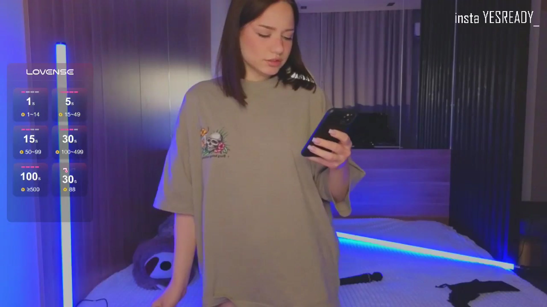 Gallery image thumbnail from Pinkgold_'s myfreecams stream on, 08/16/2024, 01:06 image 17 of 20