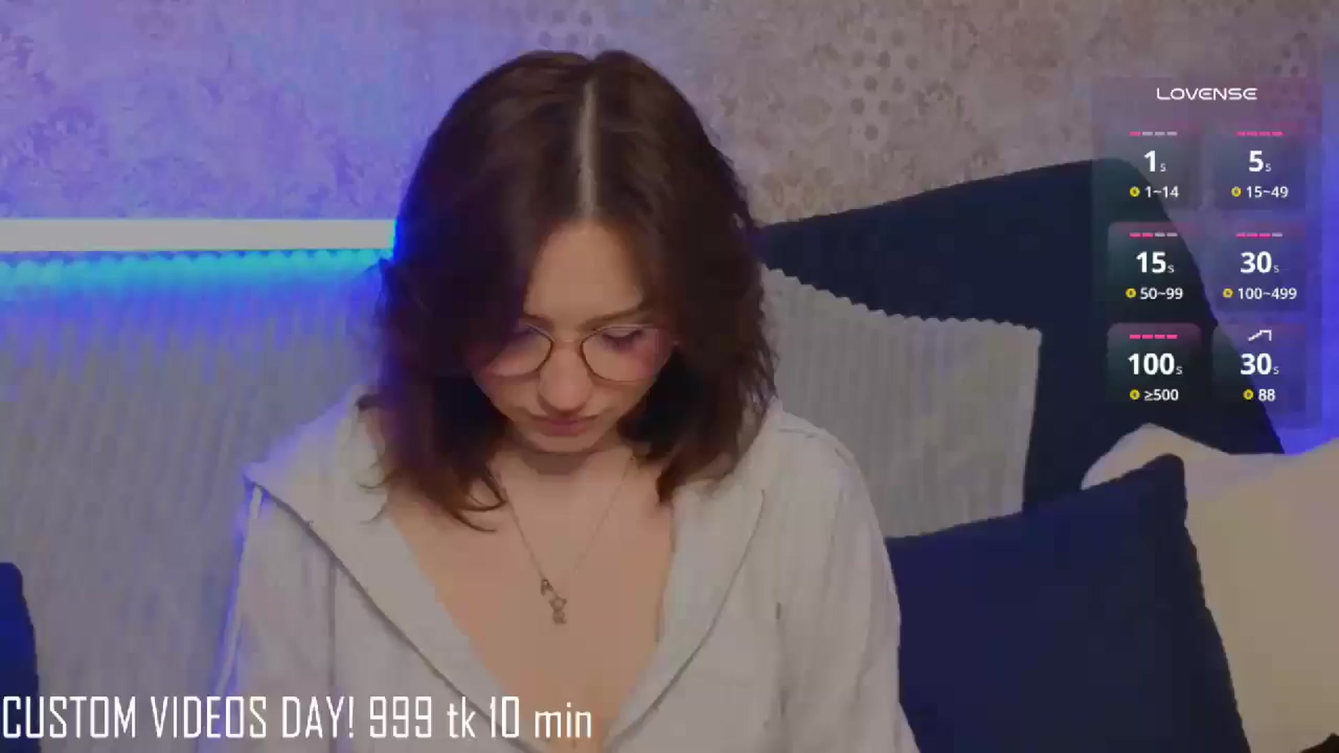 Gallery image thumbnail from Pinkgold_'s myfreecams stream on, 10/27/2024, 18:38 image 19 of 20