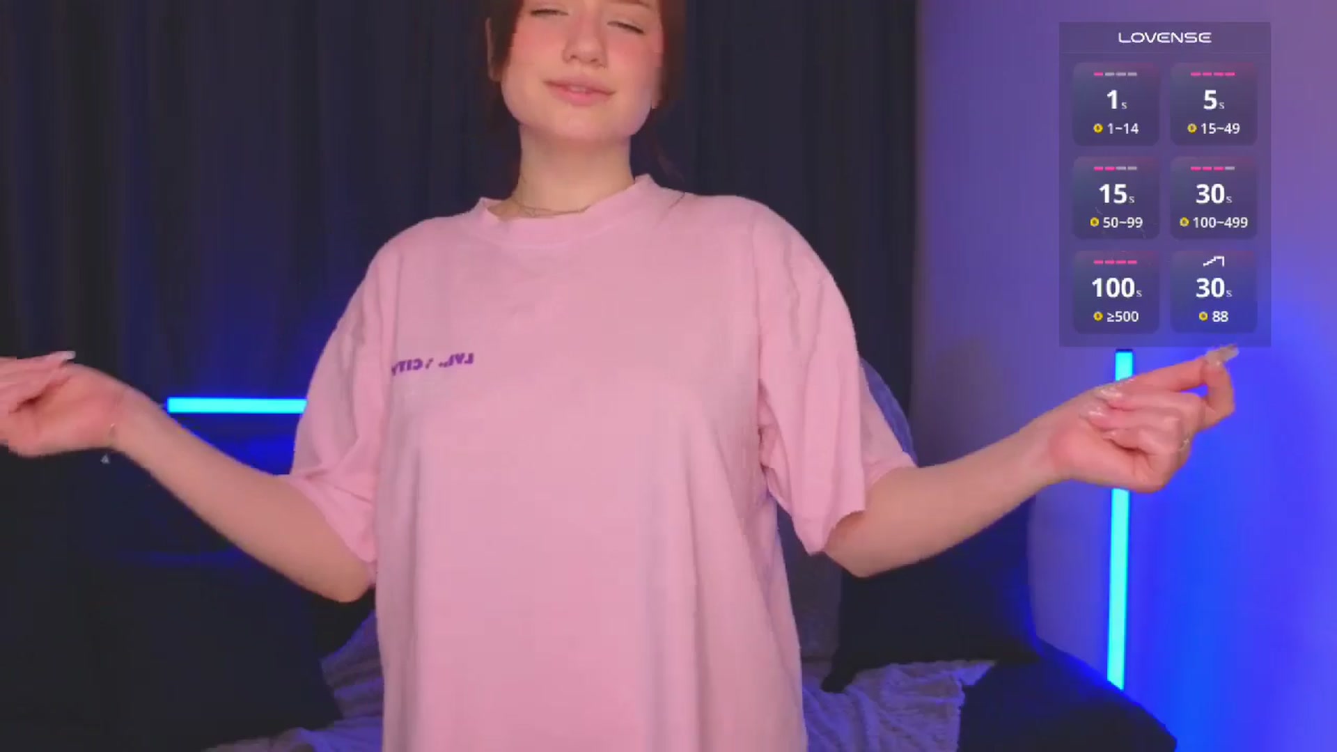 Gallery image thumbnail from Pinkgold_'s myfreecams stream on, 11/29/2024, 19:12 image 17 of 20