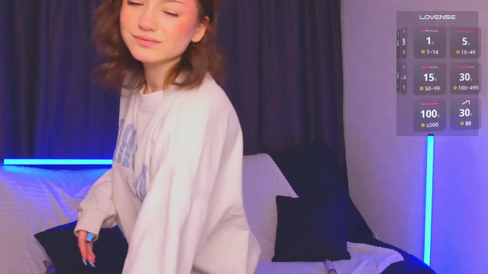 Gallery image thumbnail from Pinkgold_'s myfreecams stream on, 12/10/2024, 16:55 image 3 of 20