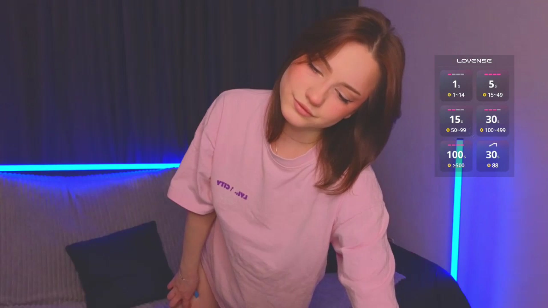 Gallery image thumbnail from Pinkgold_'s myfreecams stream on, 12/17/2024, 19:02 image 19 of 20