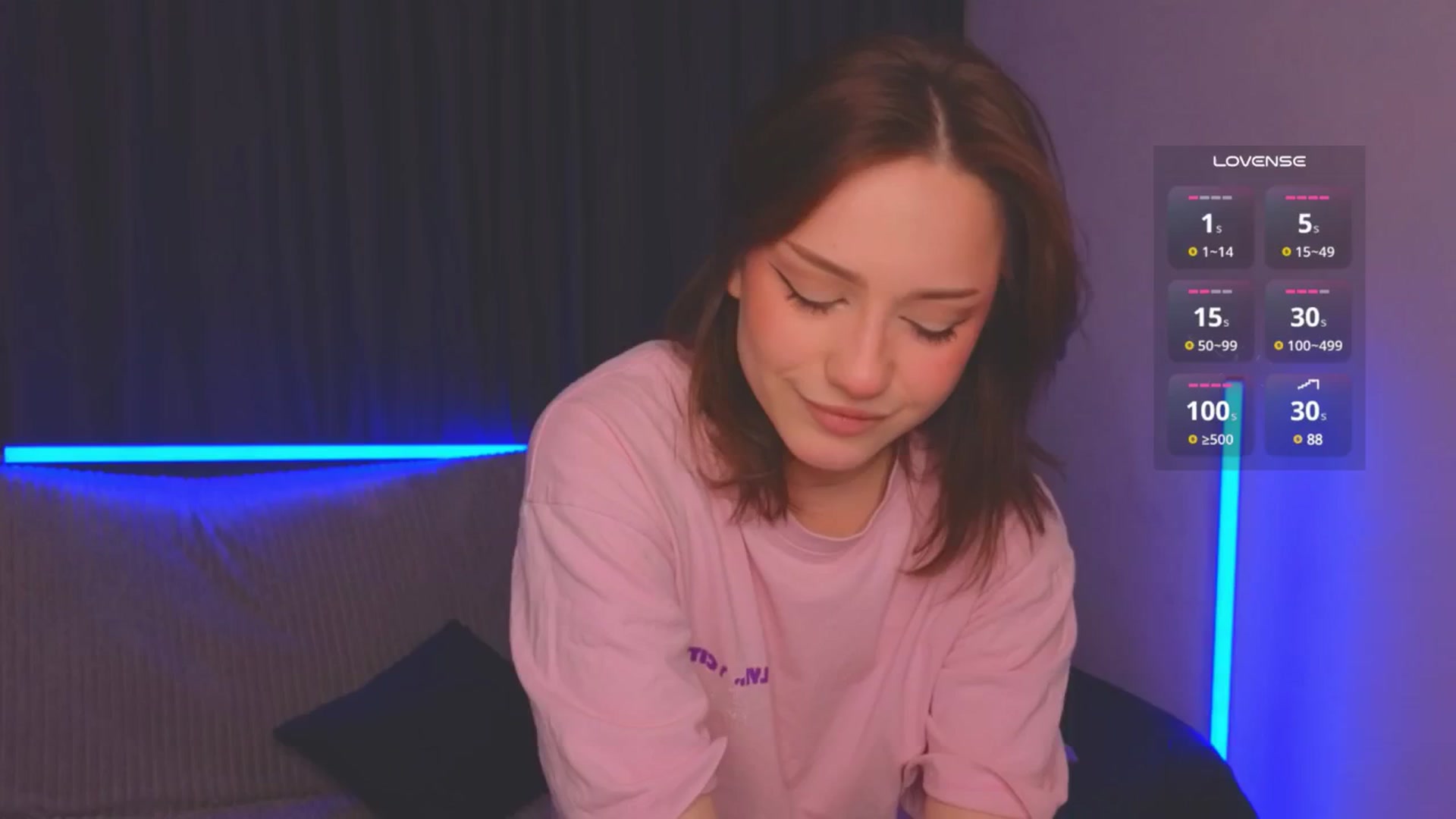 Gallery image thumbnail from Pinkgold_'s myfreecams stream on, 12/17/2024, 19:56 image 6 of 20