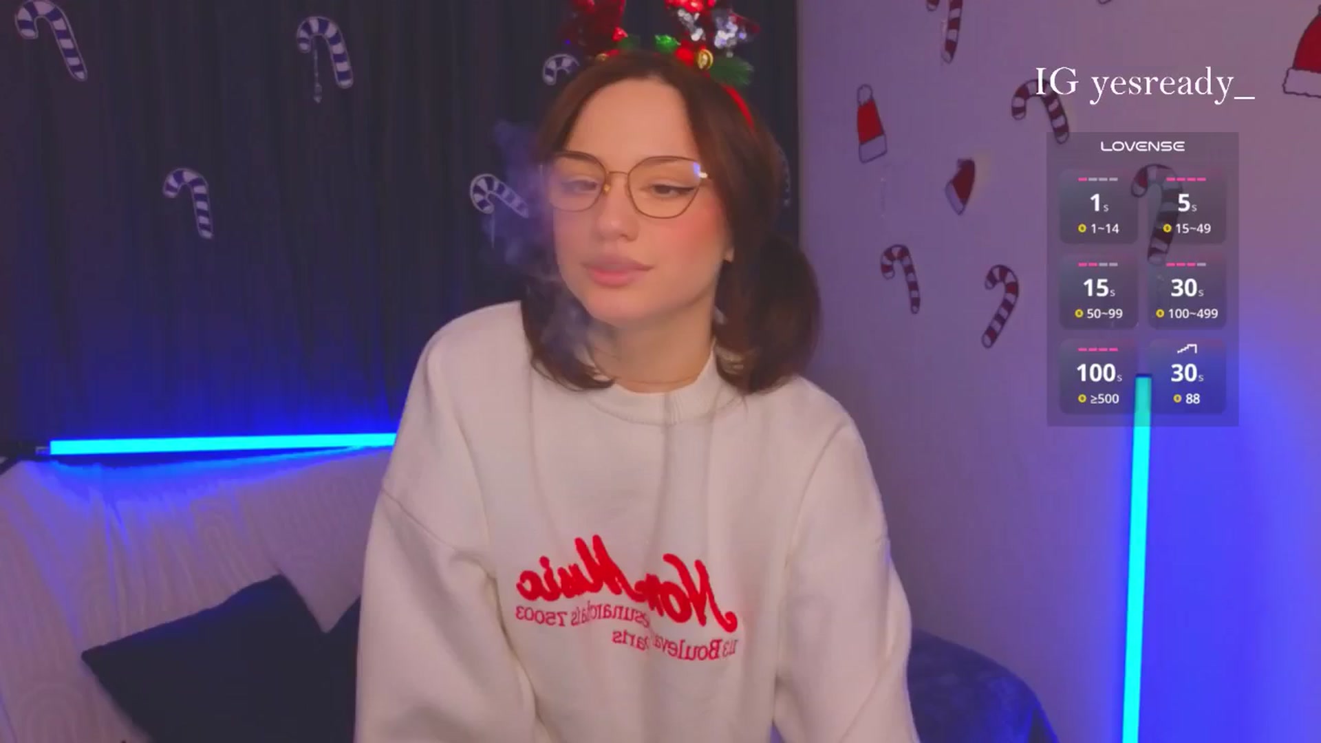 Gallery image thumbnail from Pinkgold_'s myfreecams stream on, 12/27/2024, 04:08 image 12 of 20