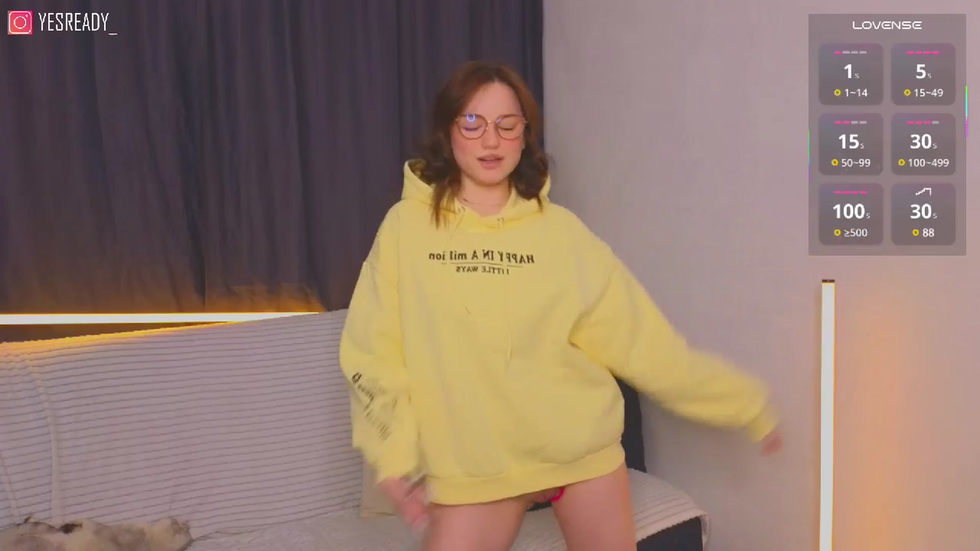 Gallery image thumbnail from Pinkgold_'s myfreecams stream on, 03/18/2025, 12:46 image 13 of 20