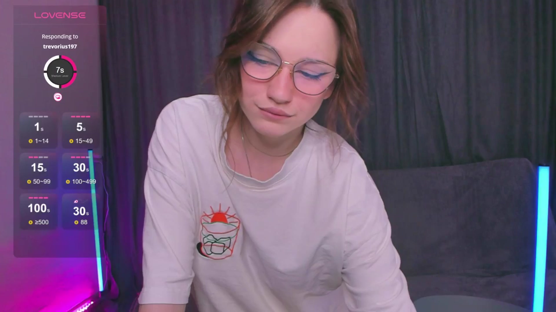 Gallery image thumbnail from Pinkgold_'s myfreecams stream on, 08/09/2025, 13:41 image 3 of 20