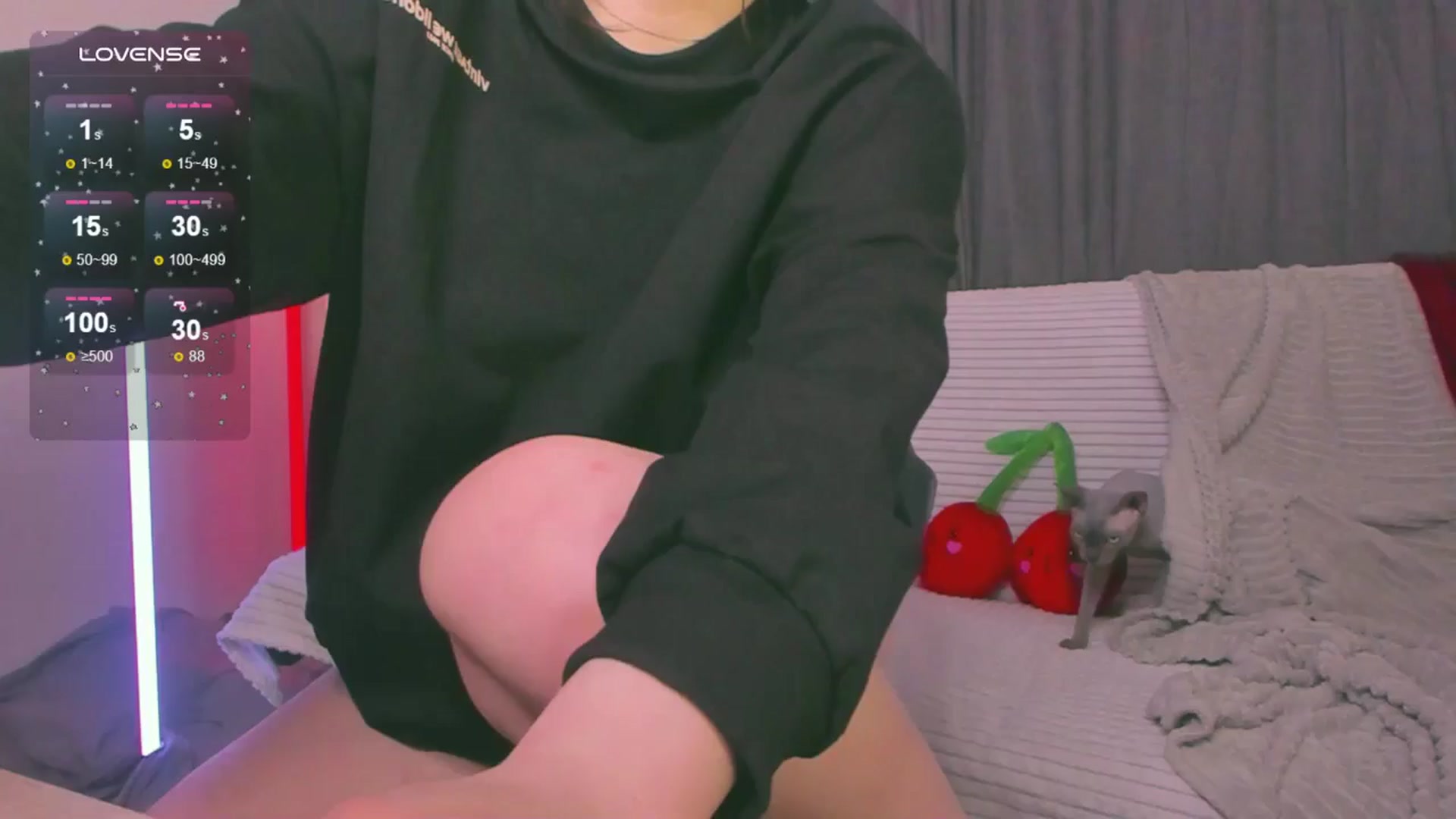 Gallery image thumbnail from Pinkgold_'s myfreecams stream on, 12/25/2025, 04:31 image 17 of 20