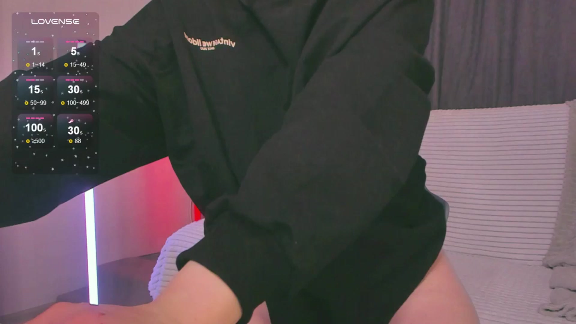 Gallery image thumbnail from Pinkgold_'s myfreecams stream on, 12/27/2025, 13:03 image 12 of 20