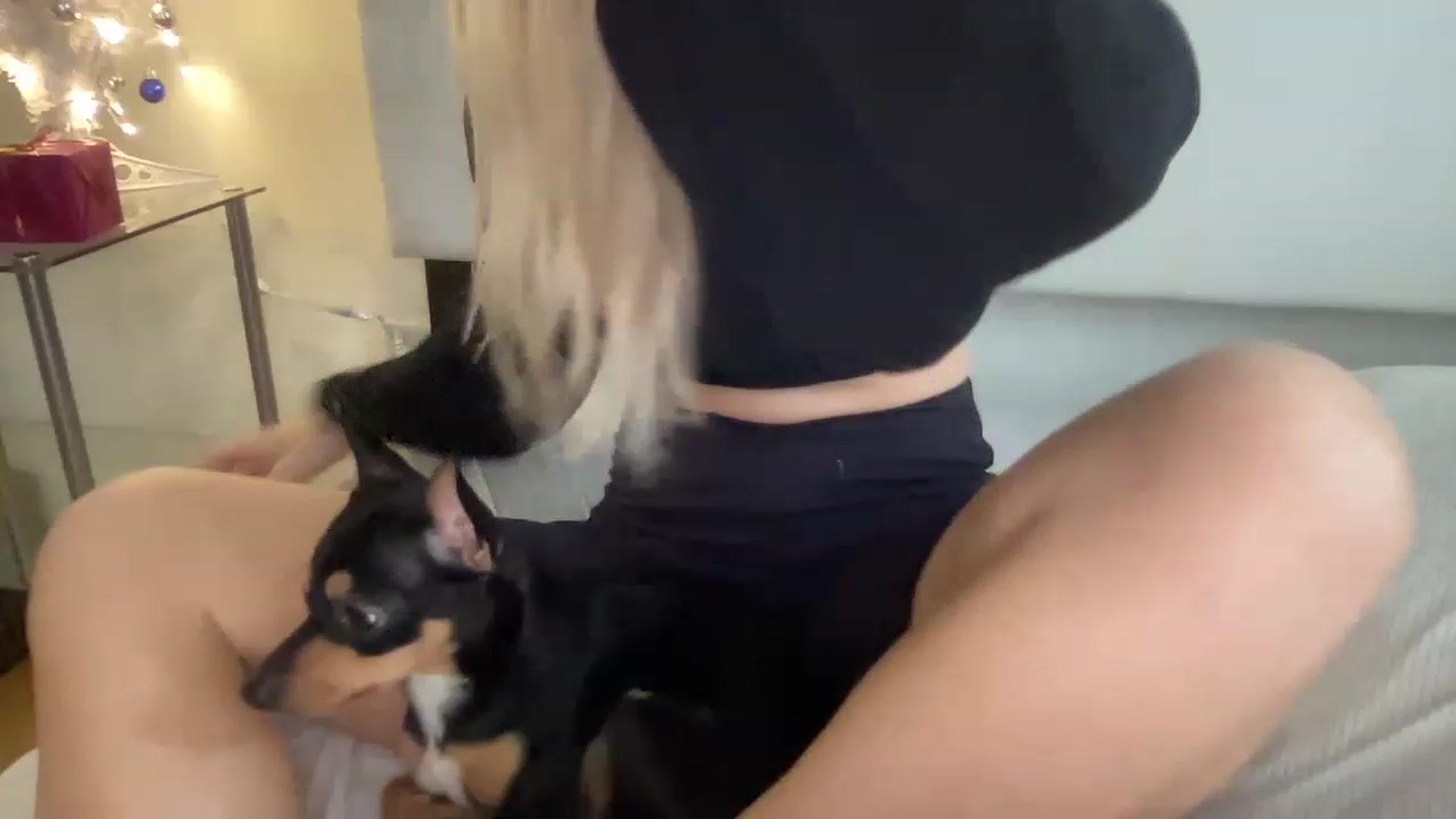 Gallery image thumbnail from PinkkittyPlay's myfreecams stream on, 11/18/2022, 18:50 image 18 of 20