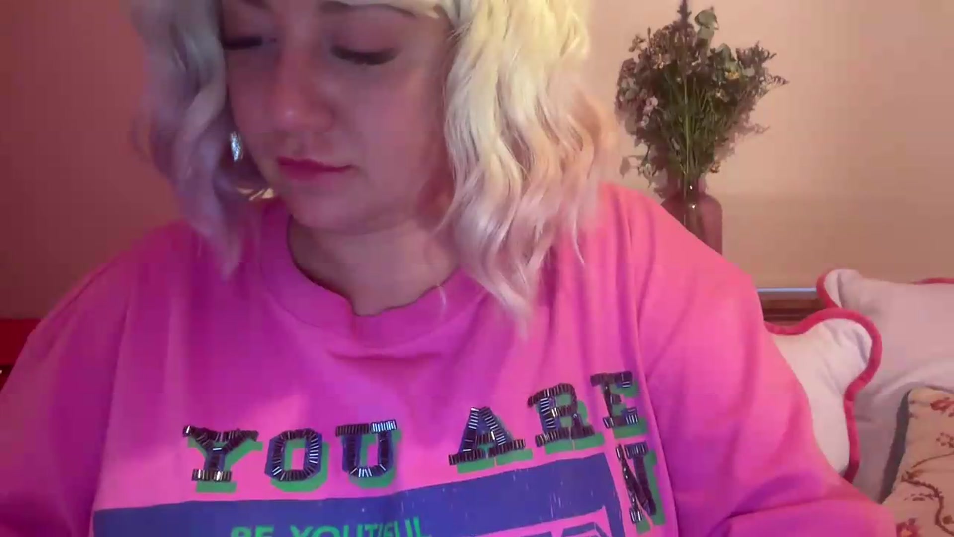 Gallery image thumbnail from Pinkpantherr's myfreecams stream on, 08/04/2026, 19:12 image 10 of 20