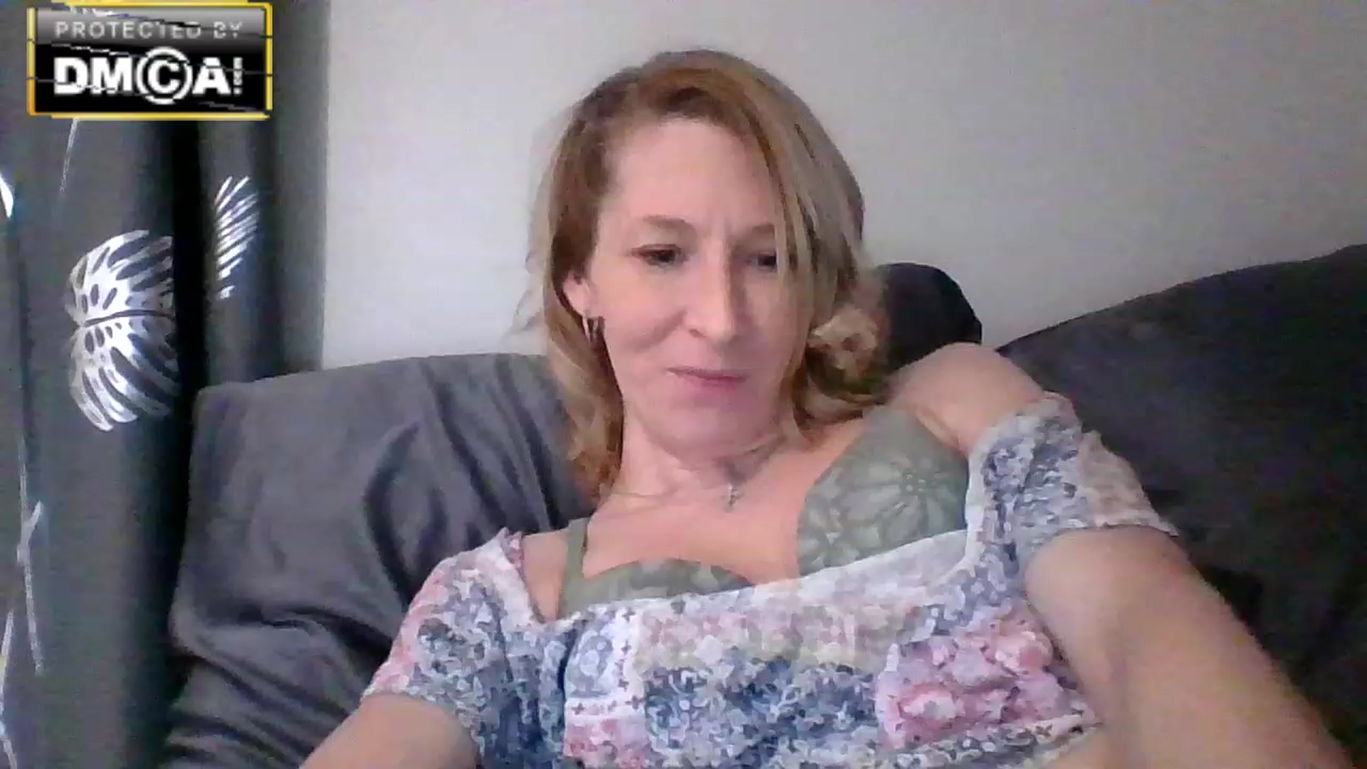 Gallery image thumbnail from Pinkpeach4's myfreecams stream on, 02/28/2023, 20:03 image 8 of 20