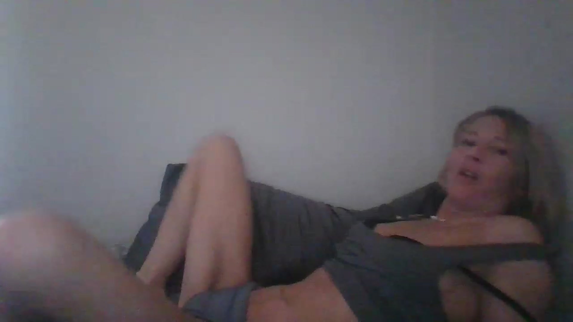 Gallery image thumbnail from Pinkpeach4's myfreecams stream on, 04/18/2023, 18:48 image 3 of 20