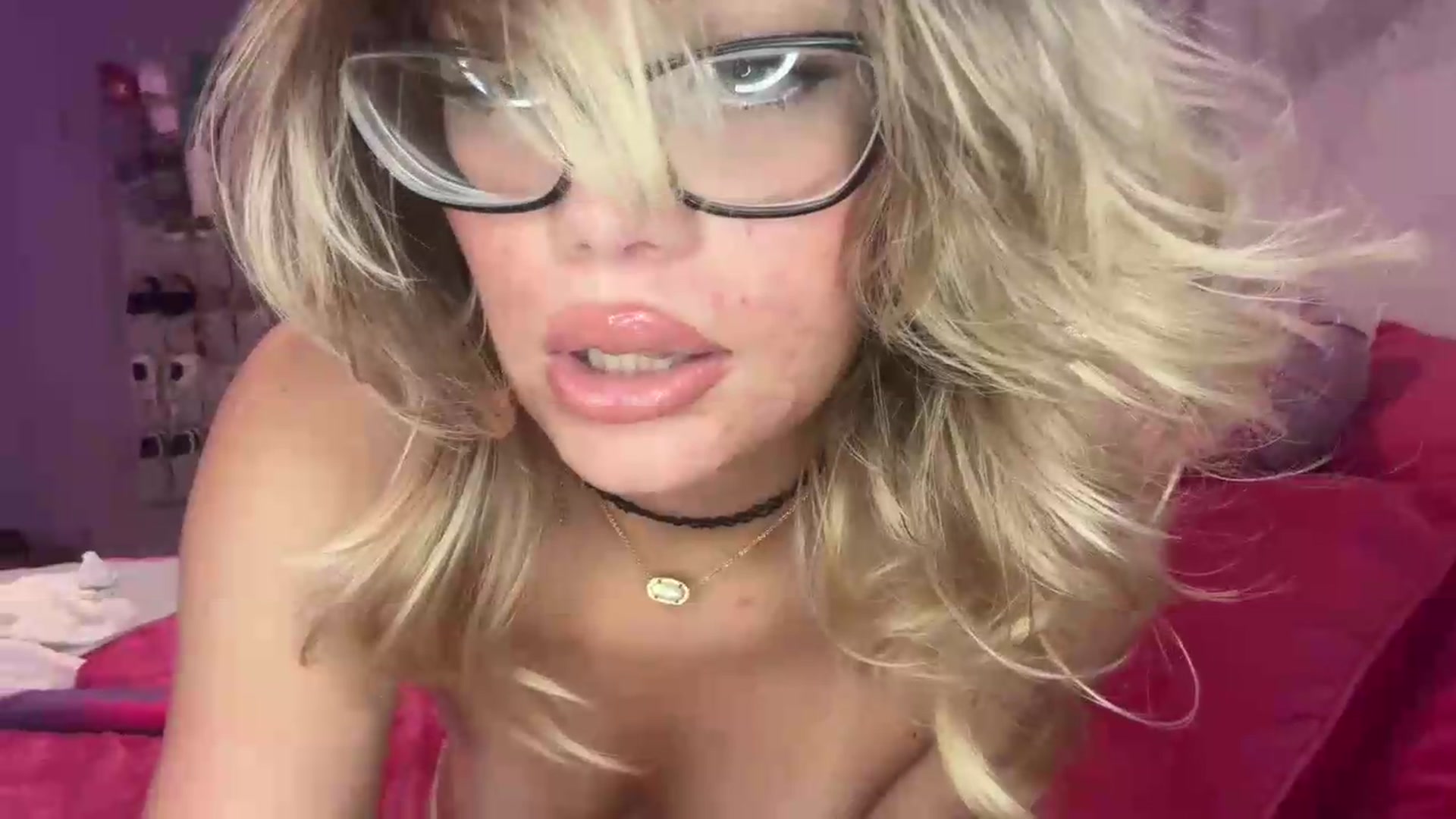 Gallery image thumbnail from Pinkstarburstt's myfreecams stream on, 07/19/2026, 11:46 image 17 of 20