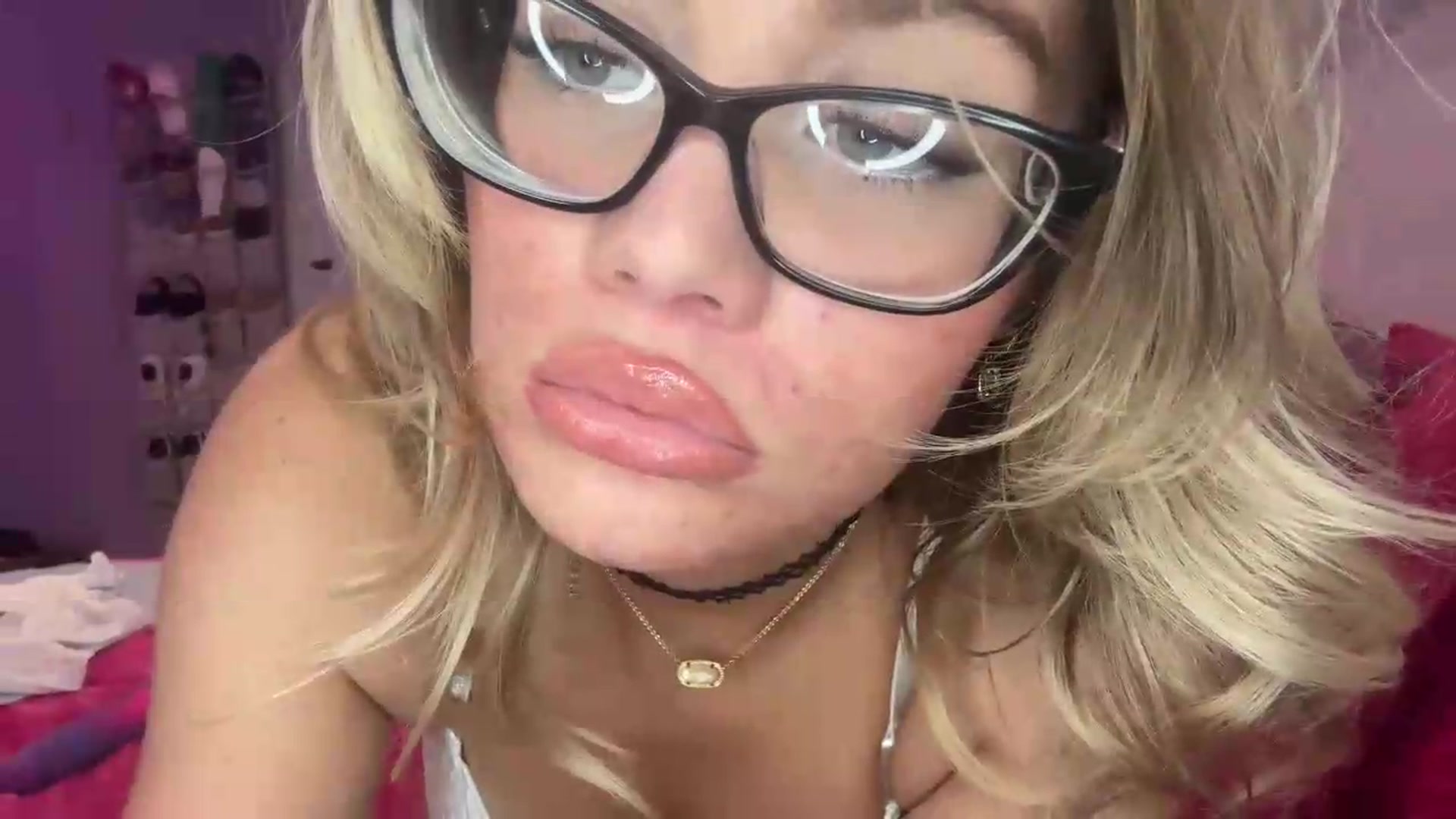 Gallery image thumbnail from Pinkstarburstt's myfreecams stream on, 07/19/2026, 11:46 image 19 of 20