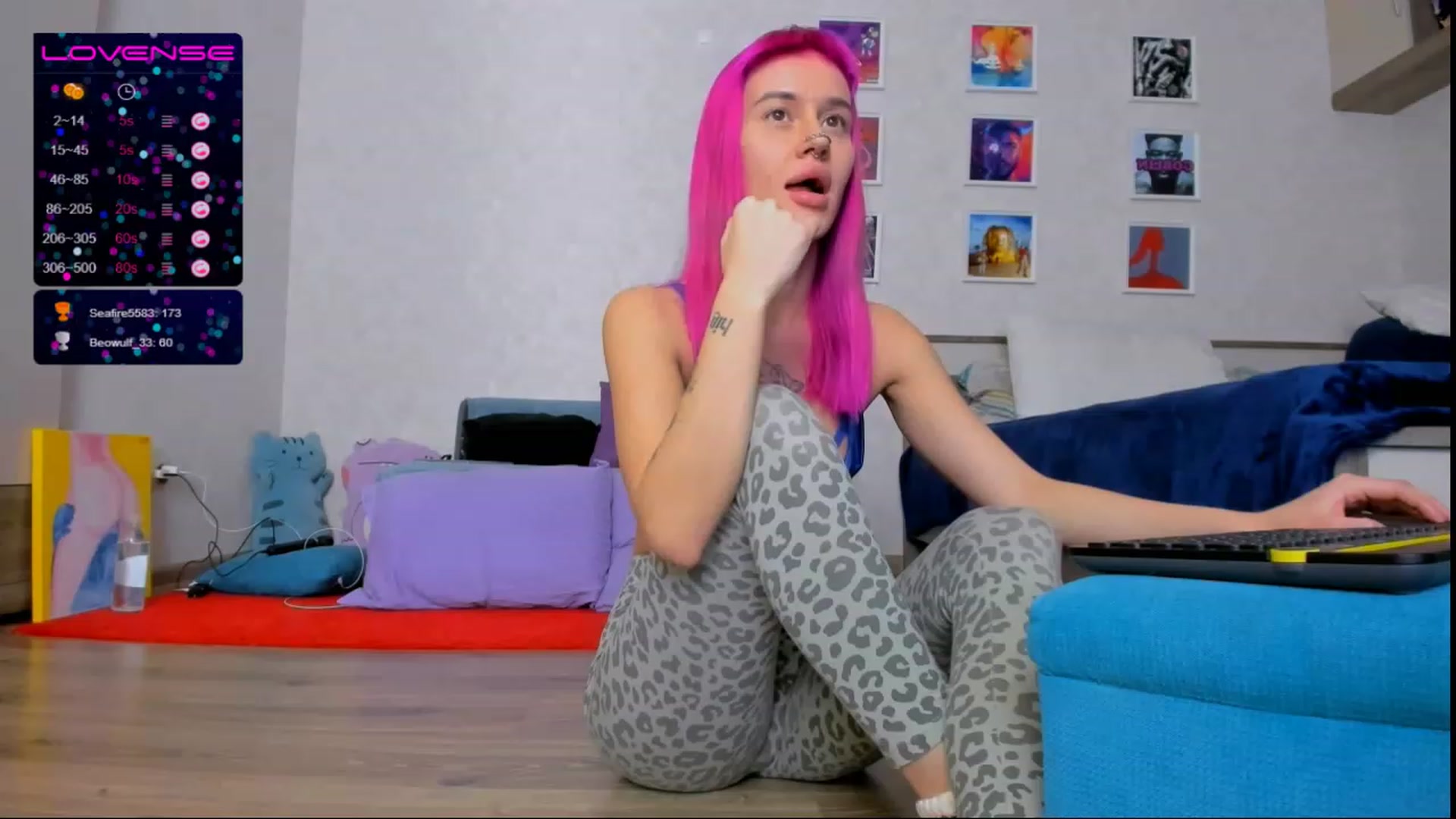 Gallery image thumbnail from Pinky_Chlo's myfreecams stream on, 12/11/2022, 13:14 image 13 of 20