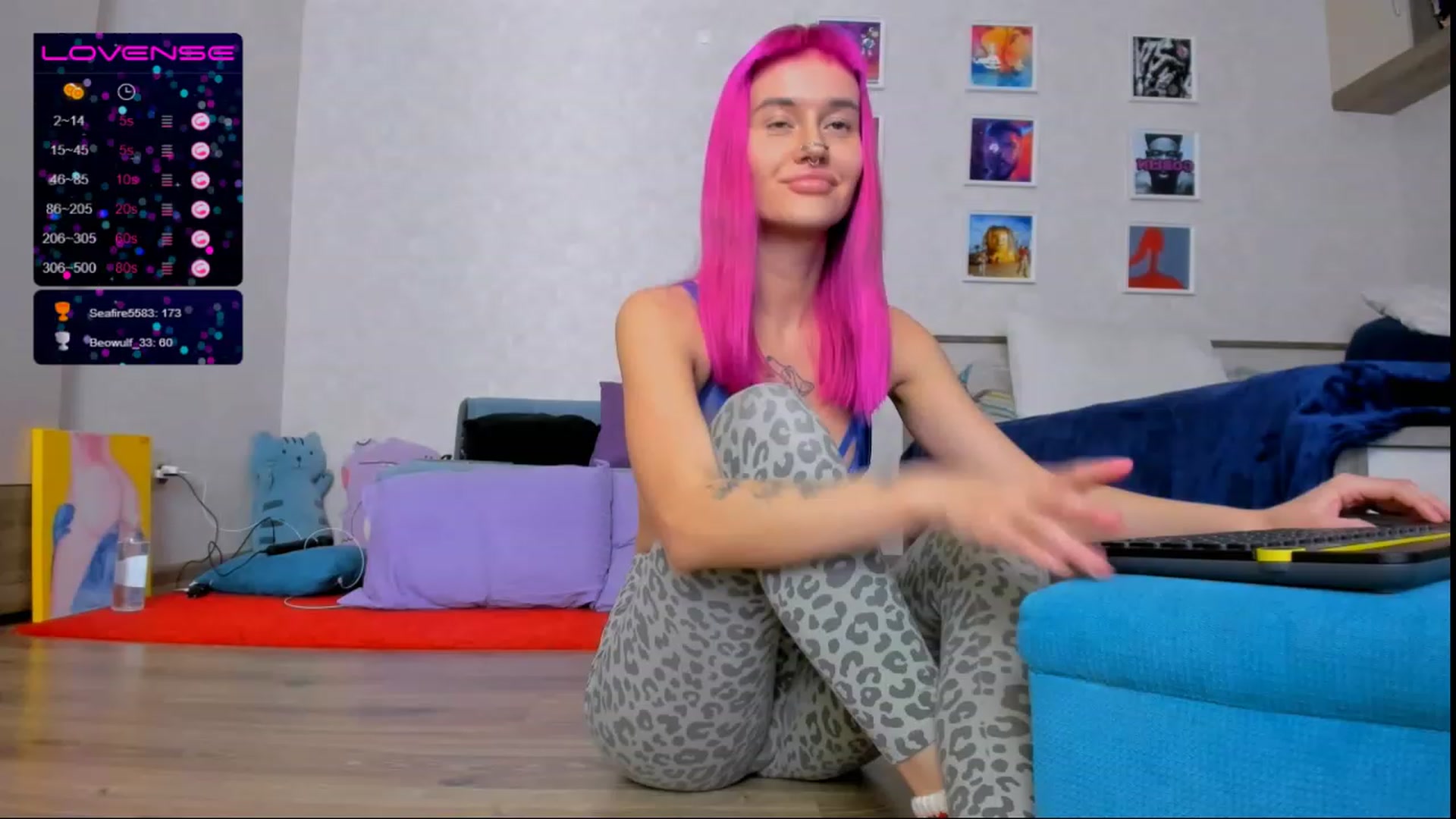 Gallery image thumbnail from Pinky_Chlo's myfreecams stream on, 12/11/2022, 13:14 image 12 of 20