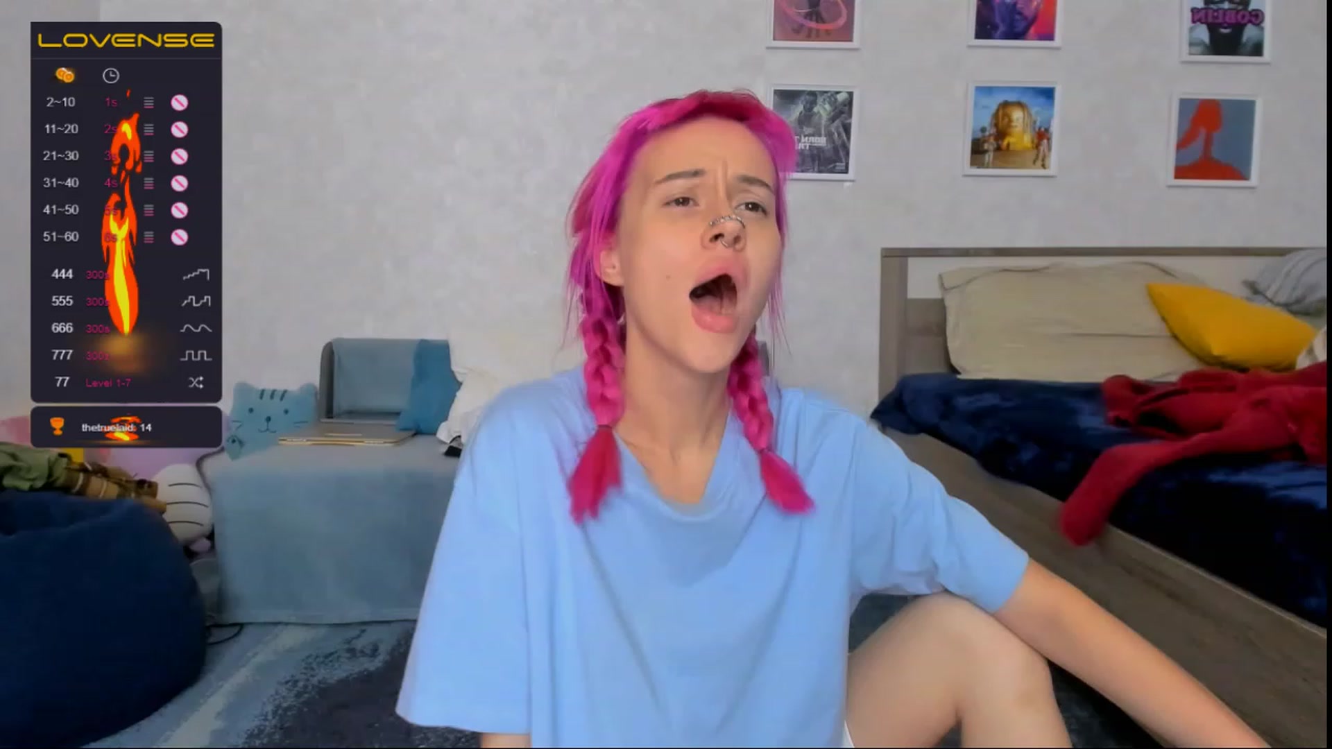 Gallery image thumbnail from Pinky_Chlo's myfreecams stream on, 12/25/2022, 14:24 image 18 of 20