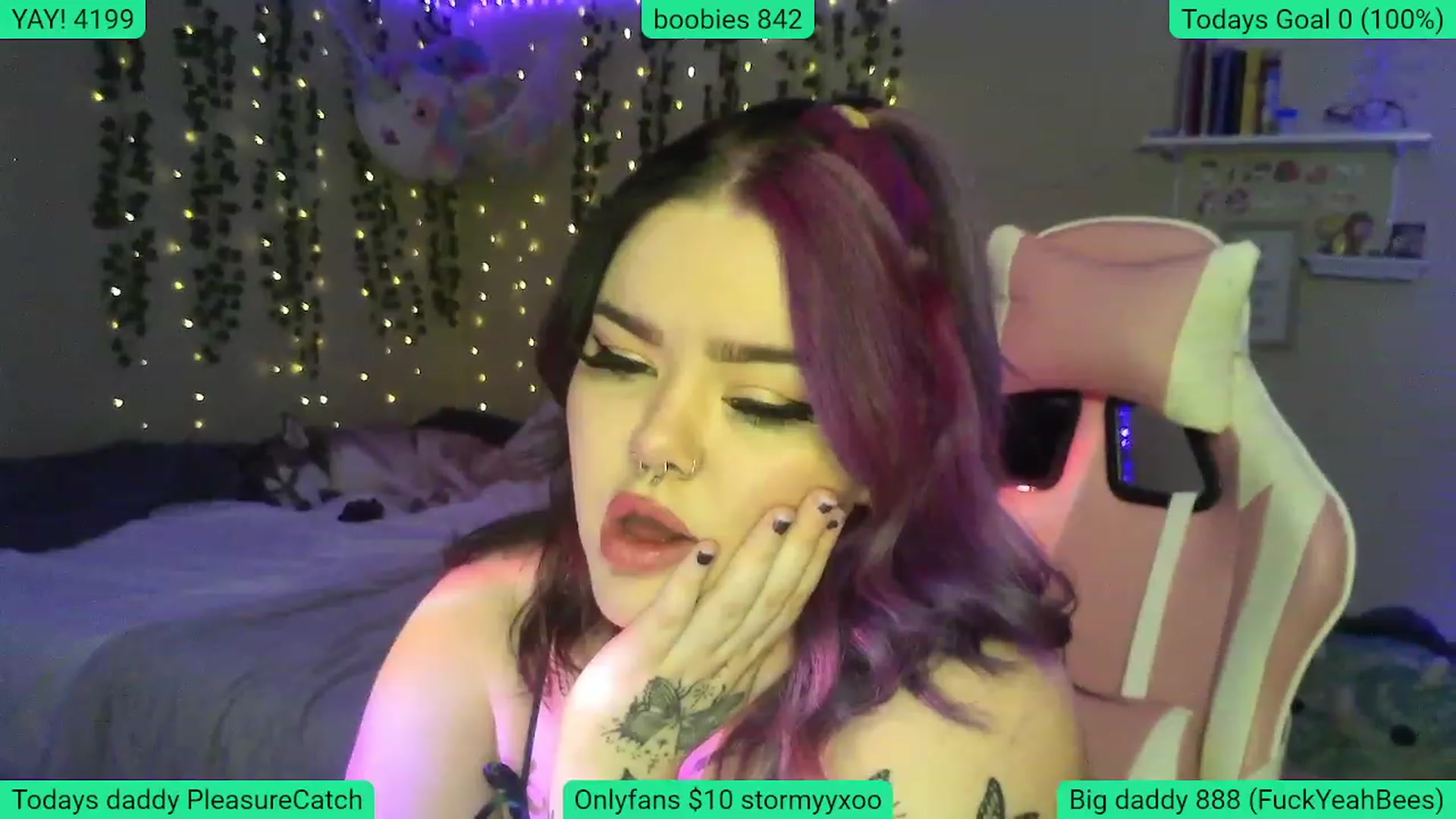 Gallery image thumbnail from Pinkypuddles's myfreecams stream on, 01/11/2024, 03:39 image 9 of 20