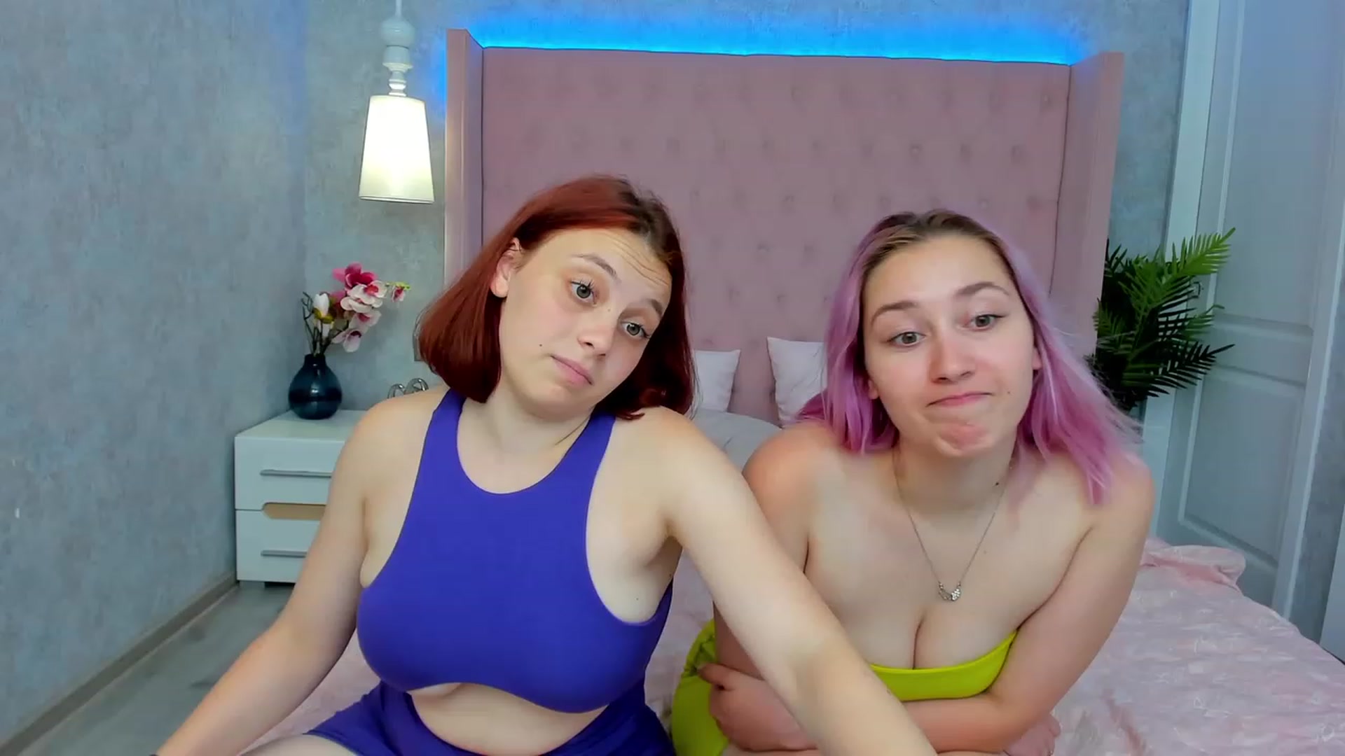 Gallery image thumbnail from PiperHart's myfreecams stream on, 08/05/2023, 10:29 image 17 of 20