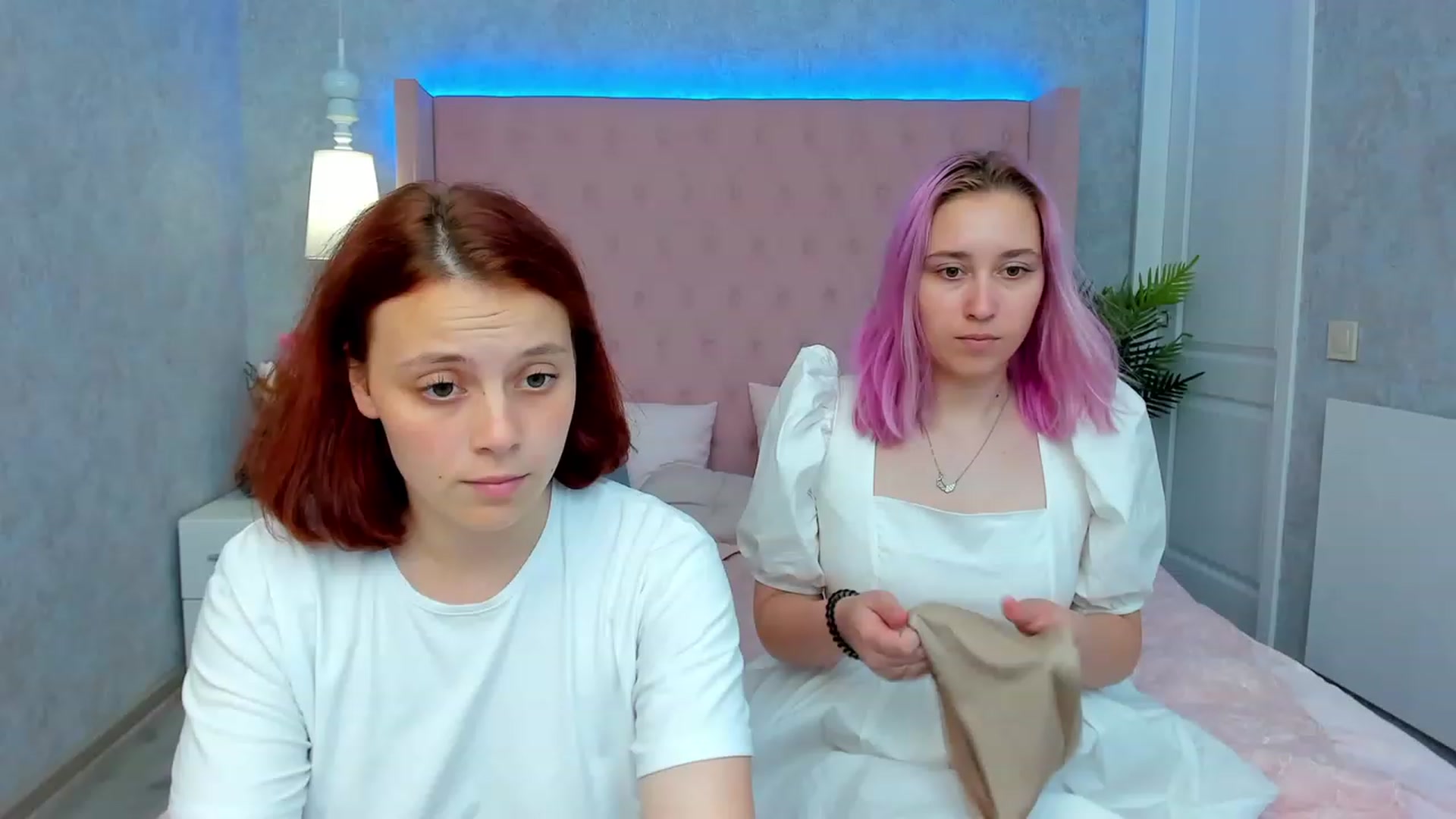 Gallery image thumbnail from PiperHart's myfreecams stream on, 08/05/2023, 12:02 image 14 of 20