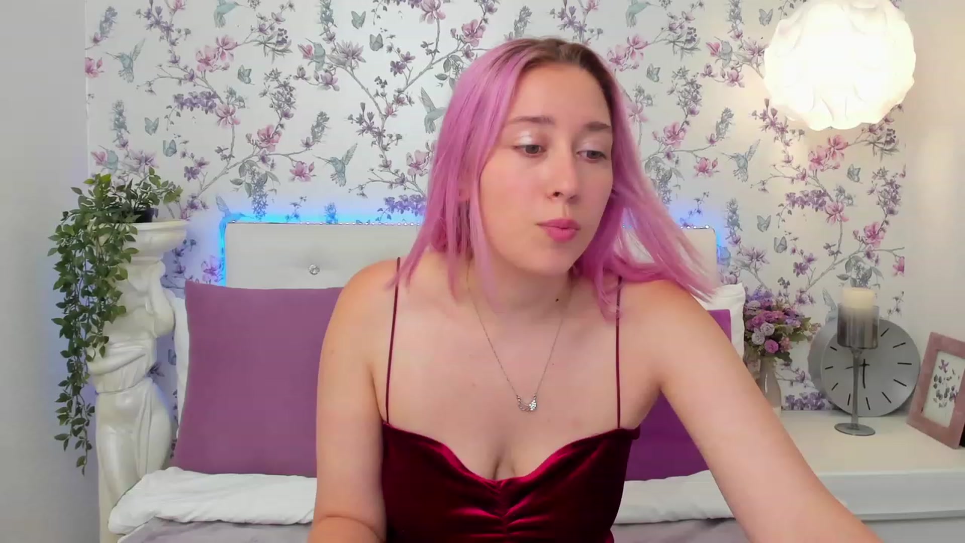 Gallery image thumbnail from PiperHart's myfreecams stream on, 08/06/2023, 14:34 image 3 of 20