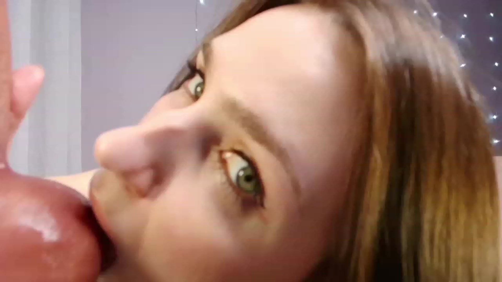 Gallery image thumbnail from PiperrFawn's myfreecams stream on, 03/31/2023, 16:36 image 17 of 20