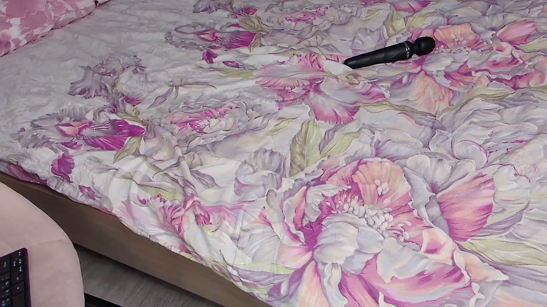 Gallery image thumbnail from PiperrFawn's myfreecams stream on, 05/03/2023, 16:21 image 9 of 20