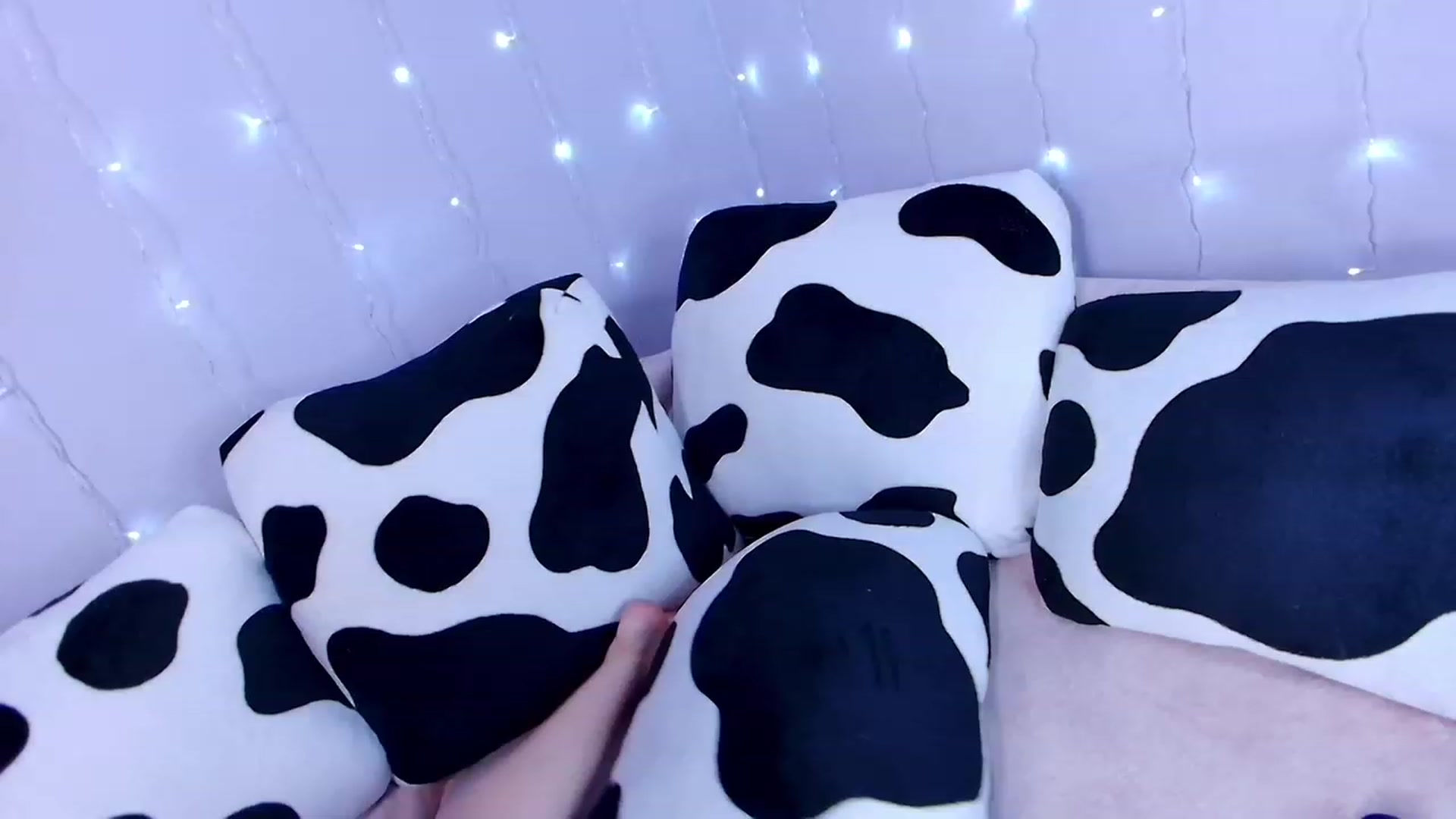 Gallery image thumbnail from PiperrFawn's myfreecams stream on, 06/18/2023, 17:45 image 1 of 20