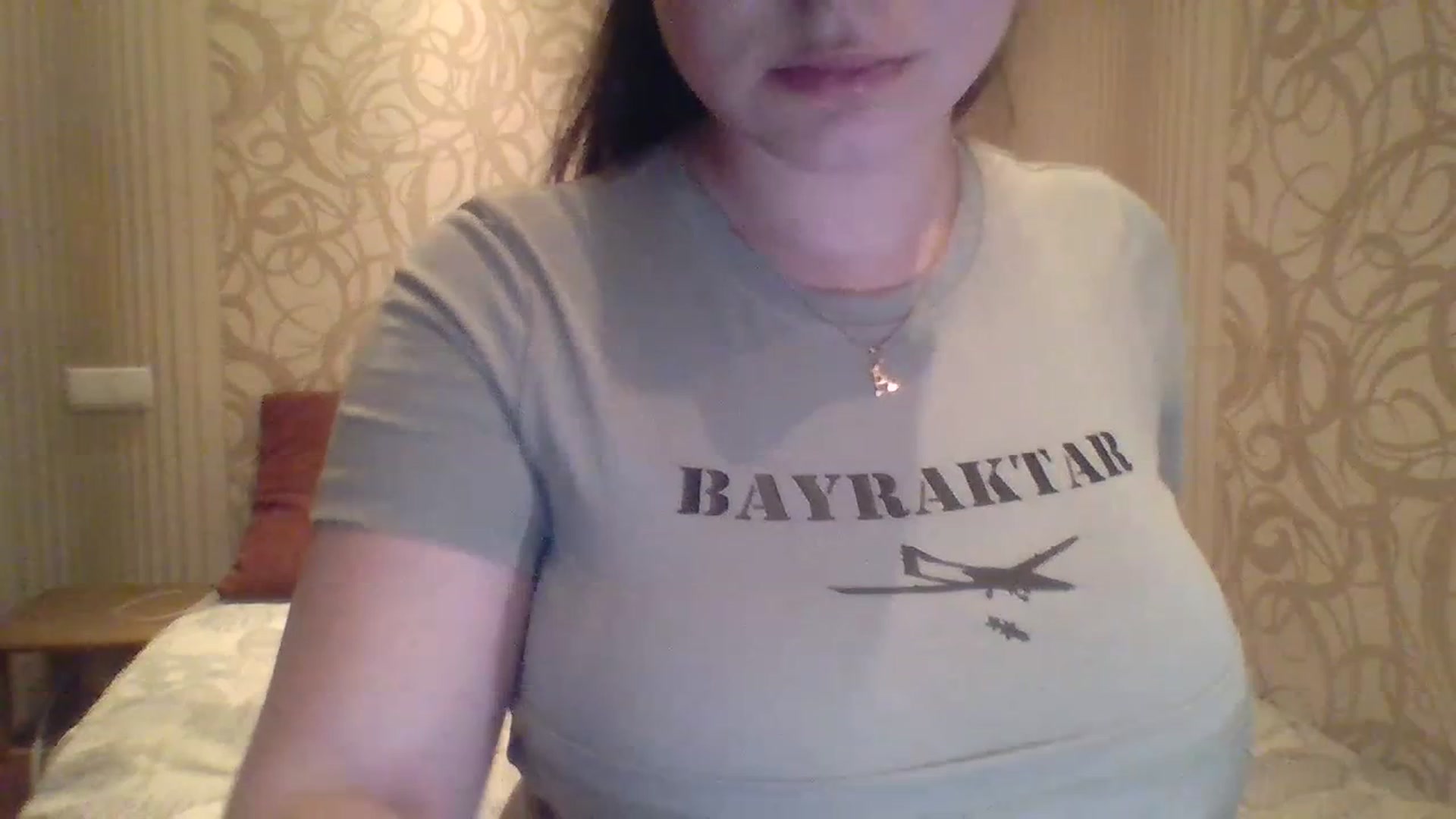 Gallery image thumbnail from Pismina_Ann's myfreecams stream on, 05/06/2023, 17:22 image 5 of 20