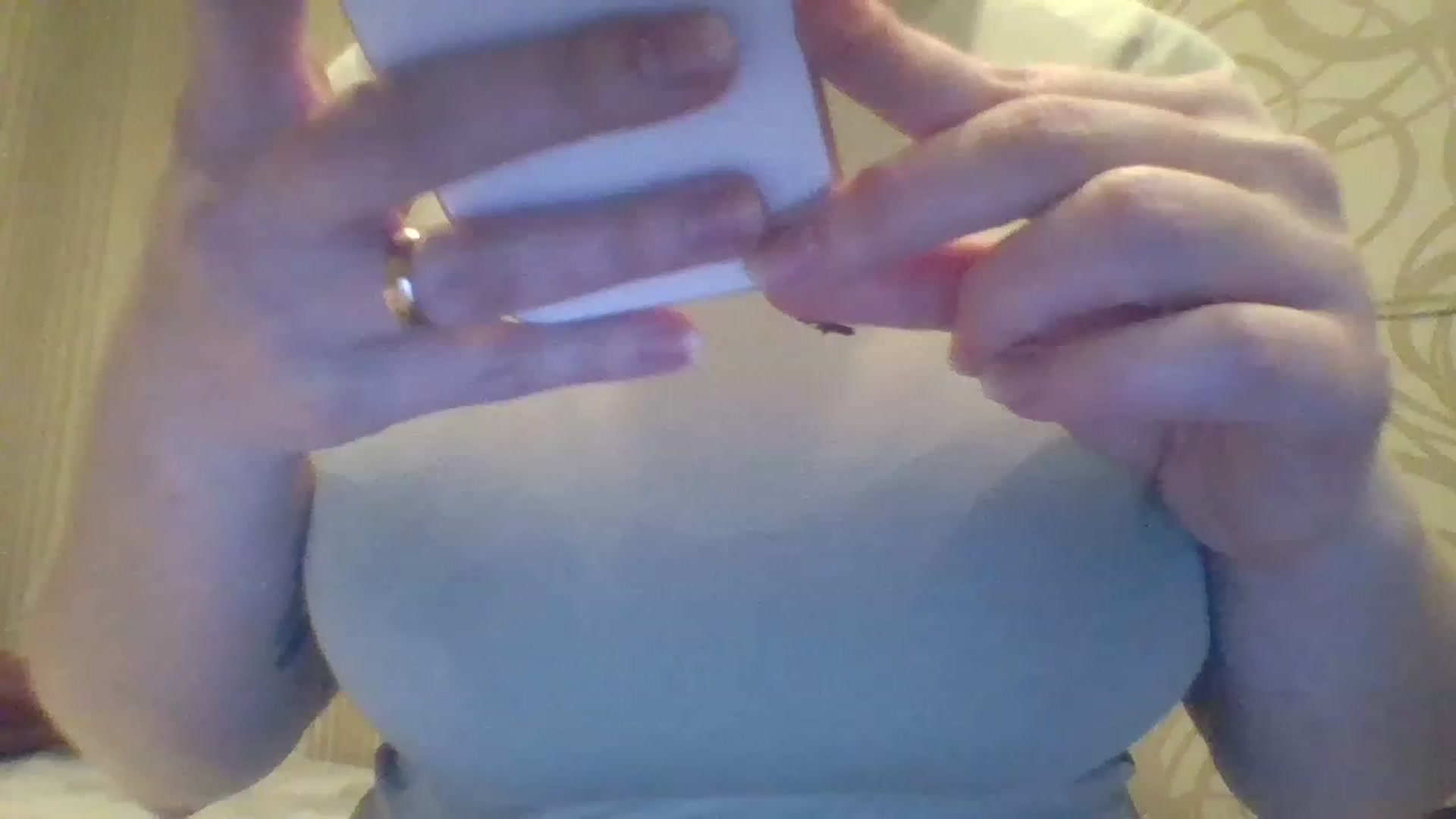 Gallery image thumbnail from Pismina_Ann's myfreecams stream on, 05/06/2023, 17:22 image 20 of 20
