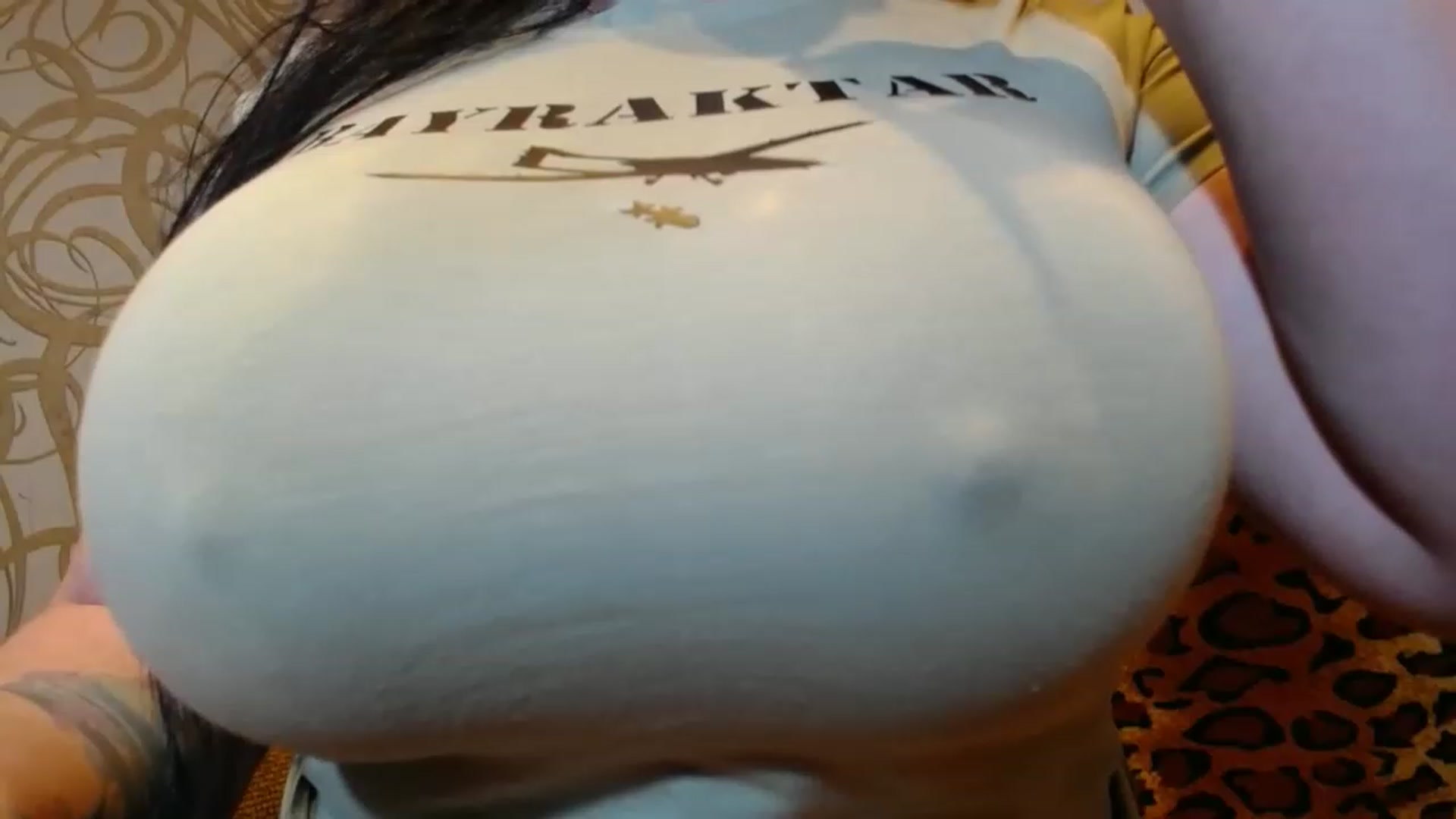 Gallery image thumbnail from Pismina_Ann's myfreecams stream on, 05/15/2023, 21:15 image 9 of 20