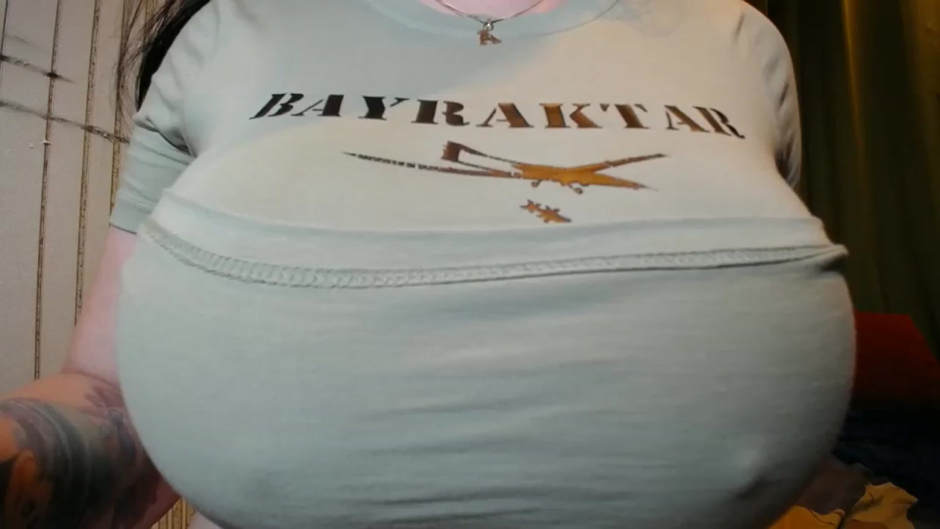 Gallery image thumbnail from Pismina_Ann's myfreecams stream on, 08/13/2023, 17:37 image 7 of 20
