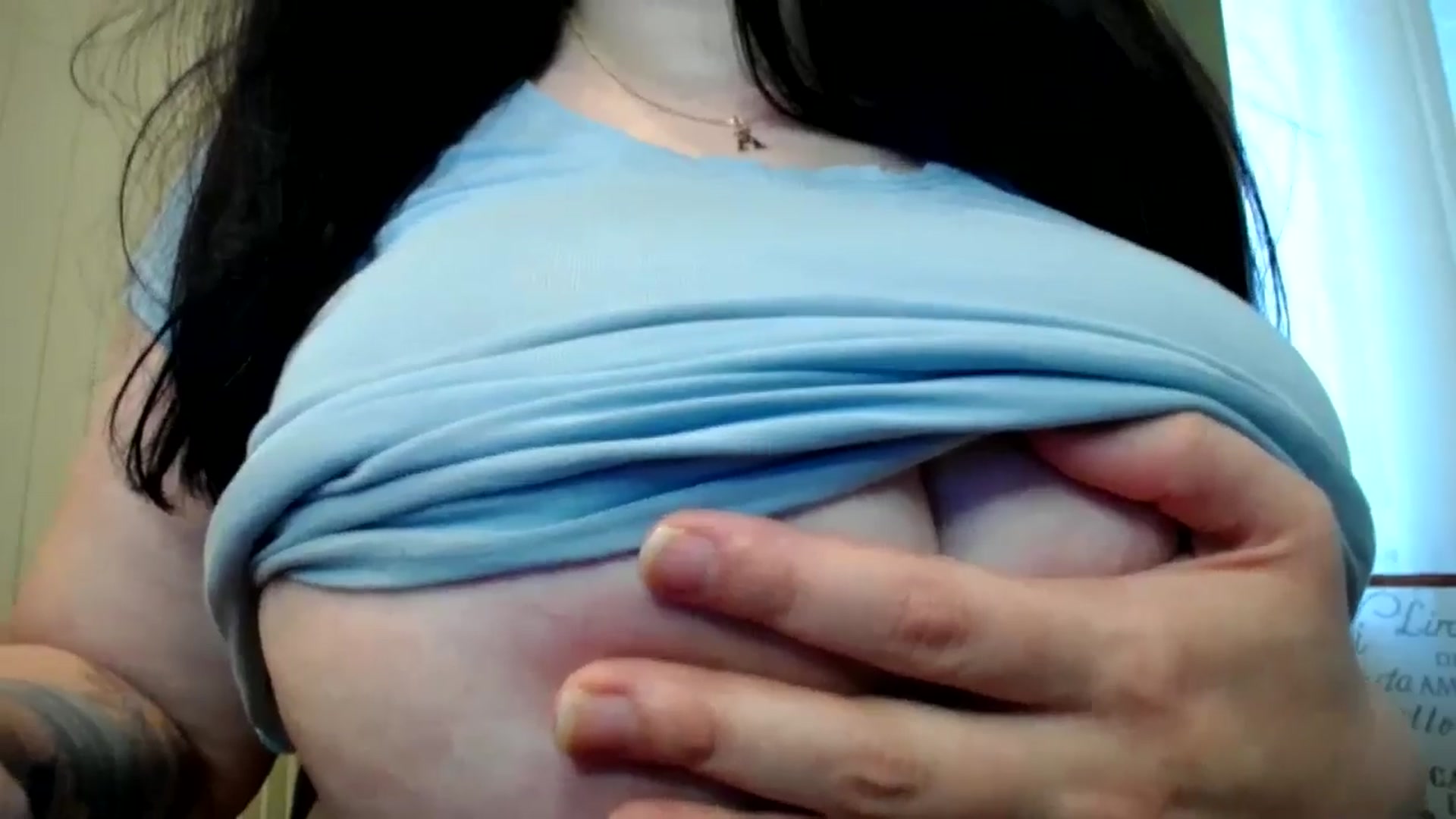 Gallery image thumbnail from Pismina_Ann's myfreecams stream on, 07/31/2024, 13:22 image 16 of 20