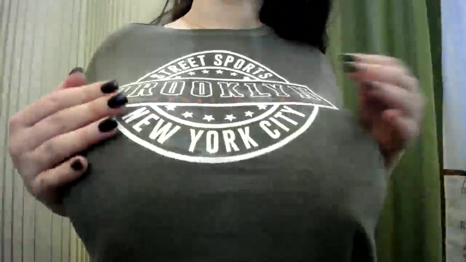 Gallery image thumbnail from Pismina_Ann's myfreecams stream on, 11/30/2025, 12:09 image 2 of 20