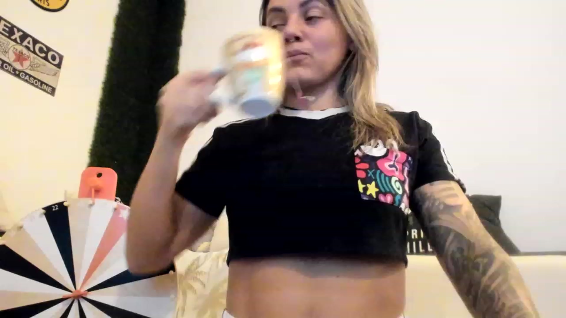 Gallery image thumbnail from PisuVamp_'s myfreecams stream on, 12/05/2022, 21:16 image 20 of 20