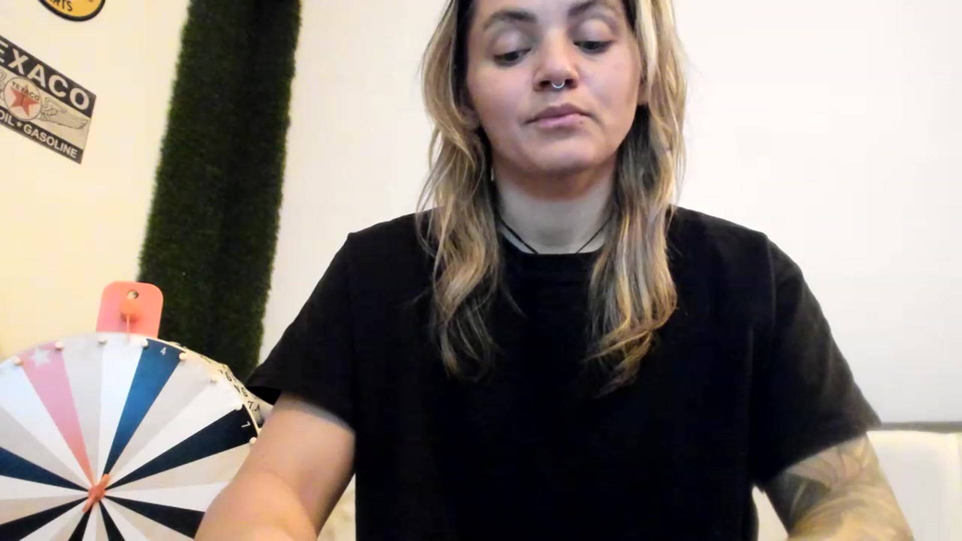 Gallery image thumbnail from PisuVamp_'s myfreecams stream on, 12/07/2022, 22:35 image 3 of 20