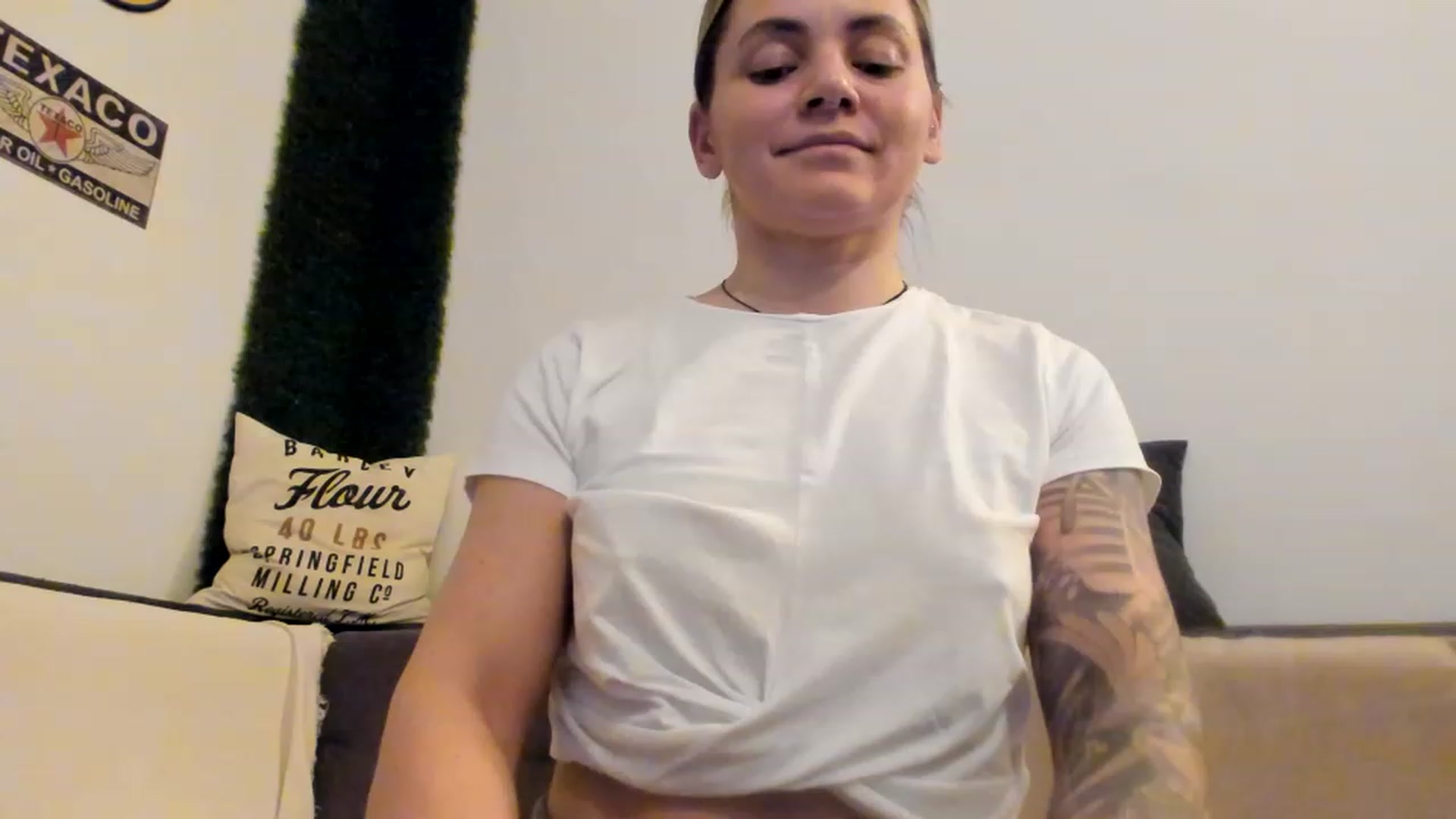 Gallery image thumbnail from PisuVamp_'s myfreecams stream on, 01/15/2023, 21:06 image 1 of 20