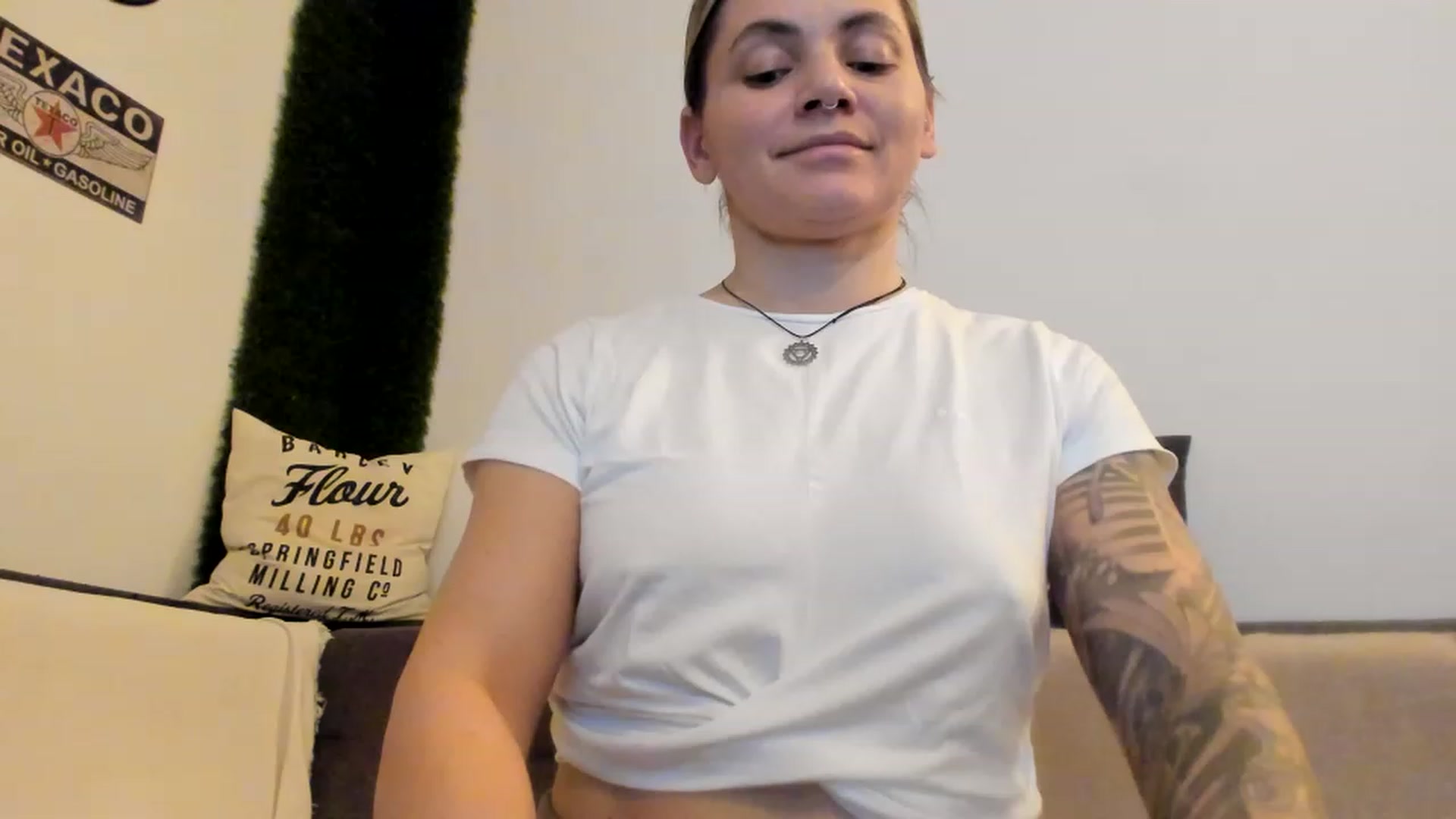 Gallery image thumbnail from PisuVamp_'s myfreecams stream on, 01/15/2023, 21:06 image 3 of 20