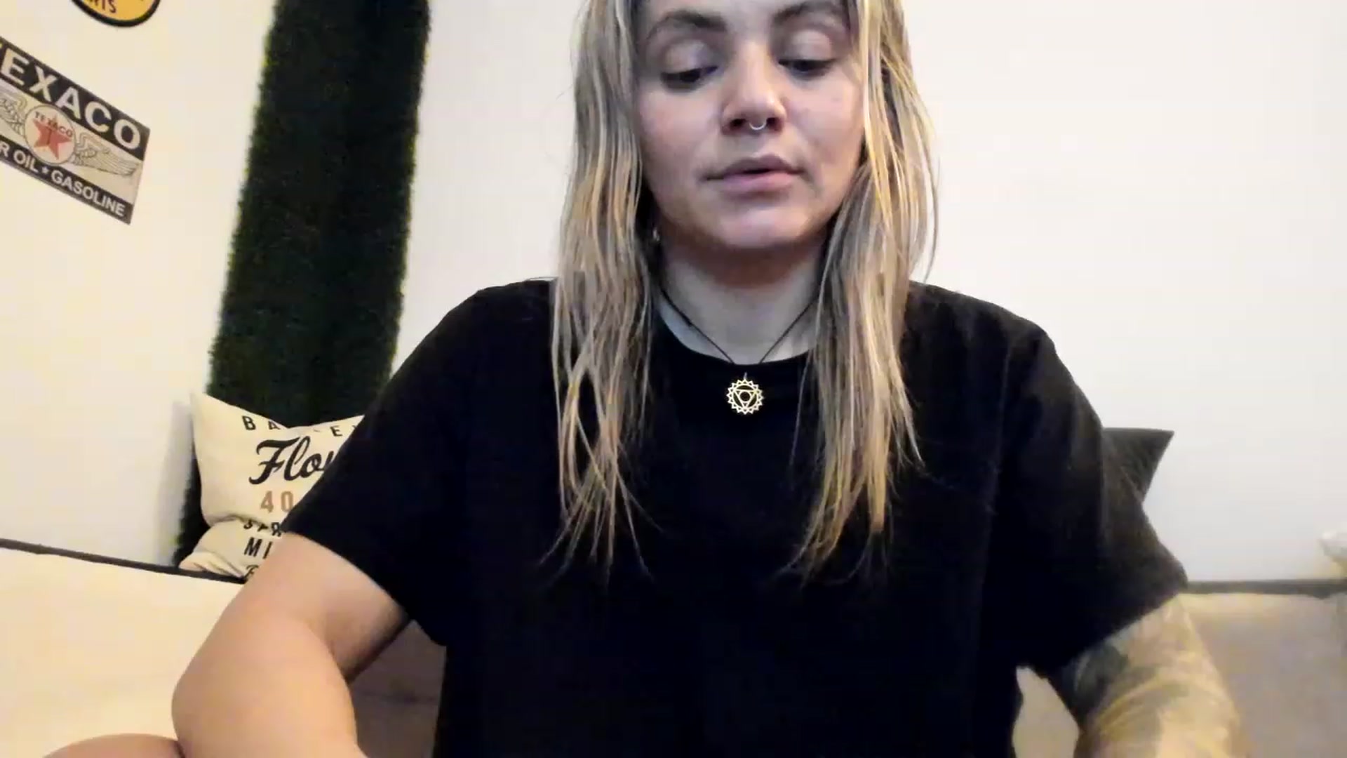 Gallery image thumbnail from PisuVamp_'s myfreecams stream on, 01/18/2023, 23:21 image 20 of 20