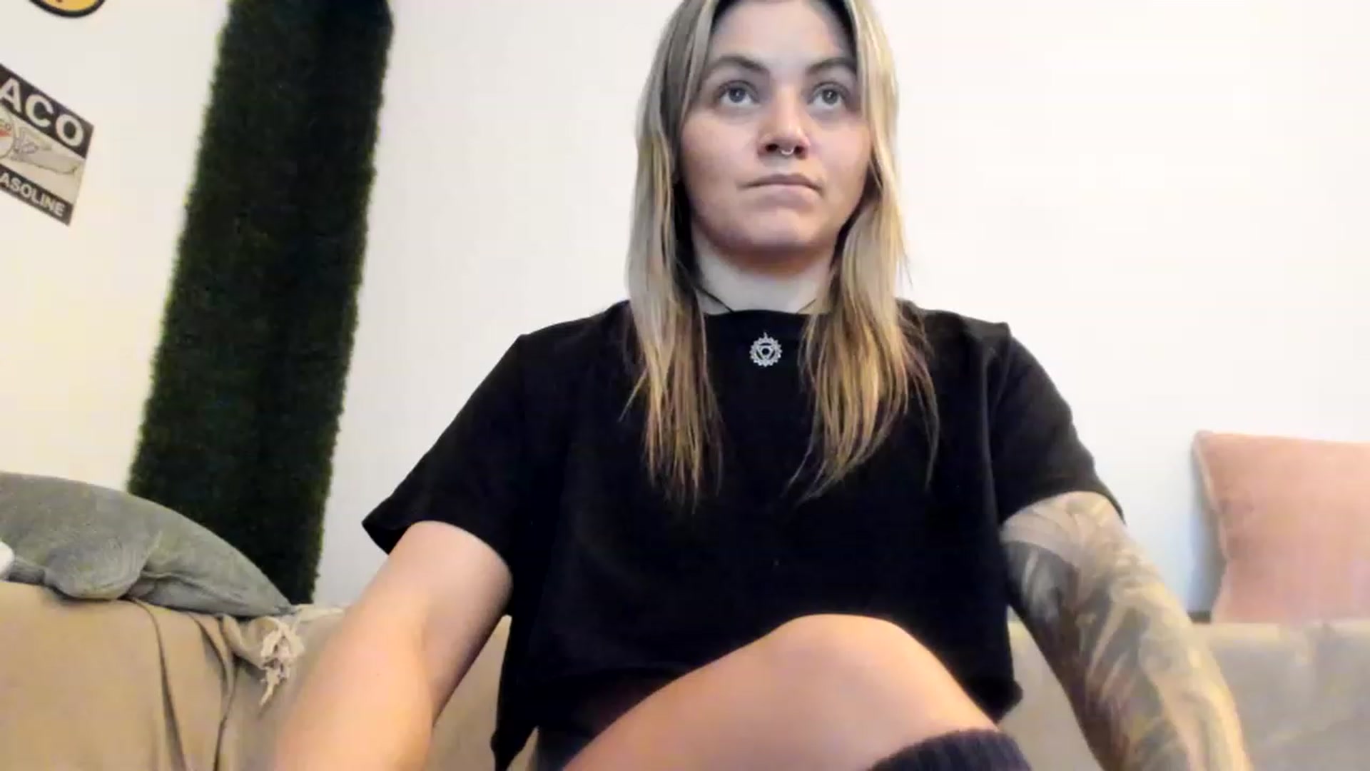 Gallery image thumbnail from PisuVamp_'s myfreecams stream on, 02/01/2023, 21:41 image 19 of 20