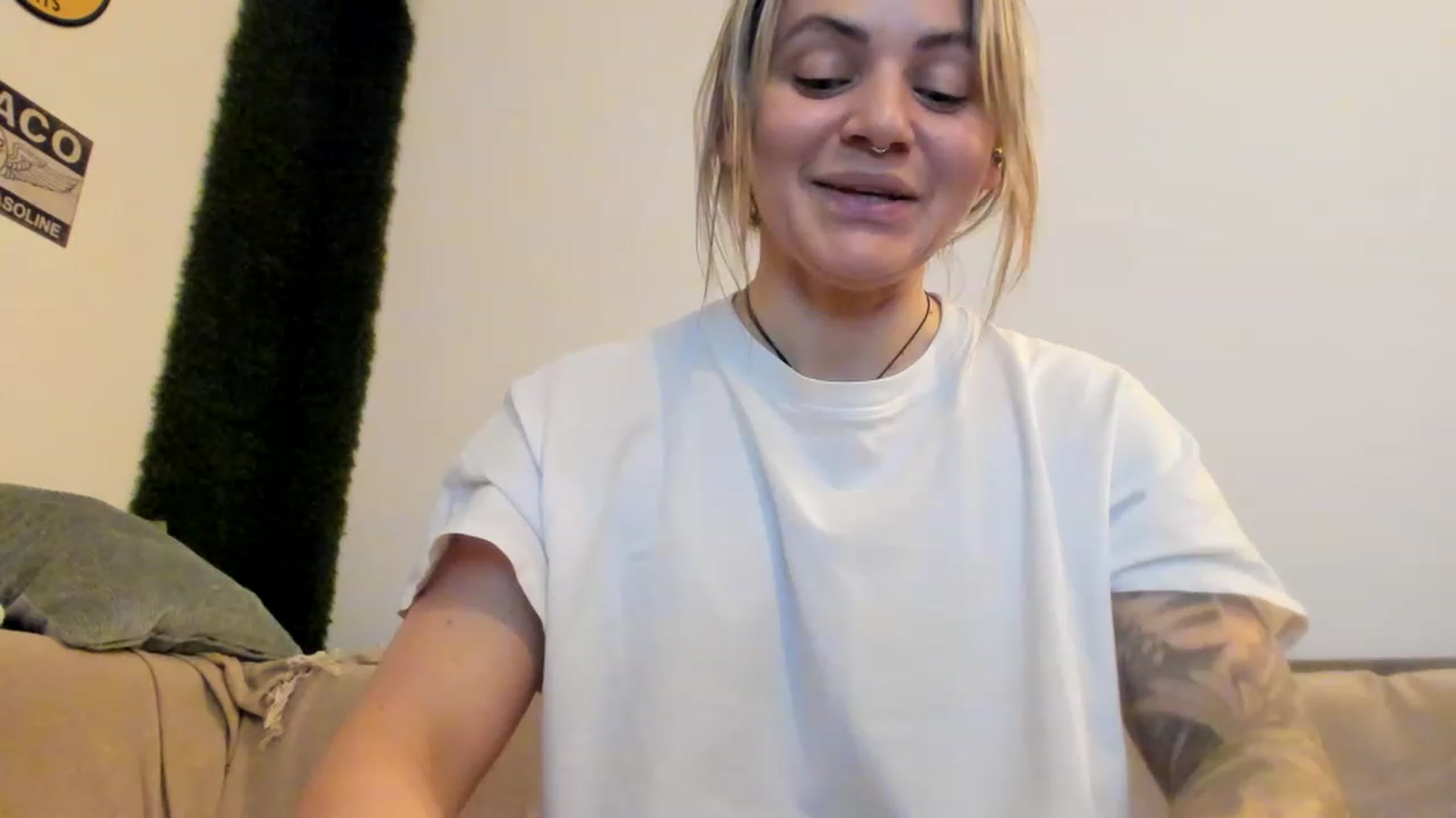 Gallery image thumbnail from PisuVamp_'s myfreecams stream on, 02/02/2023, 21:46 image 20 of 20