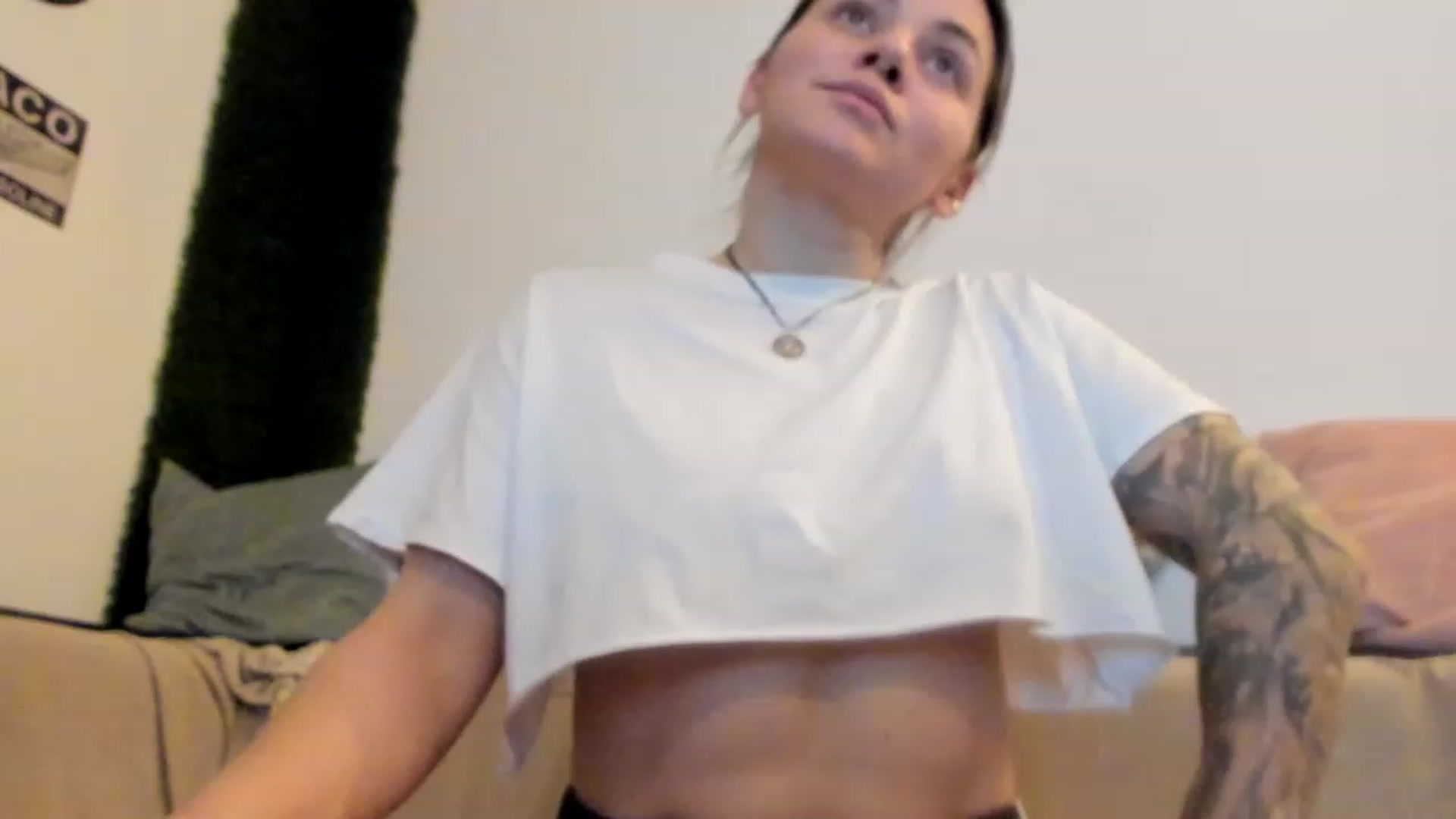 Gallery image thumbnail from PisuVamp_'s myfreecams stream on, 02/11/2023, 21:39 image 14 of 20