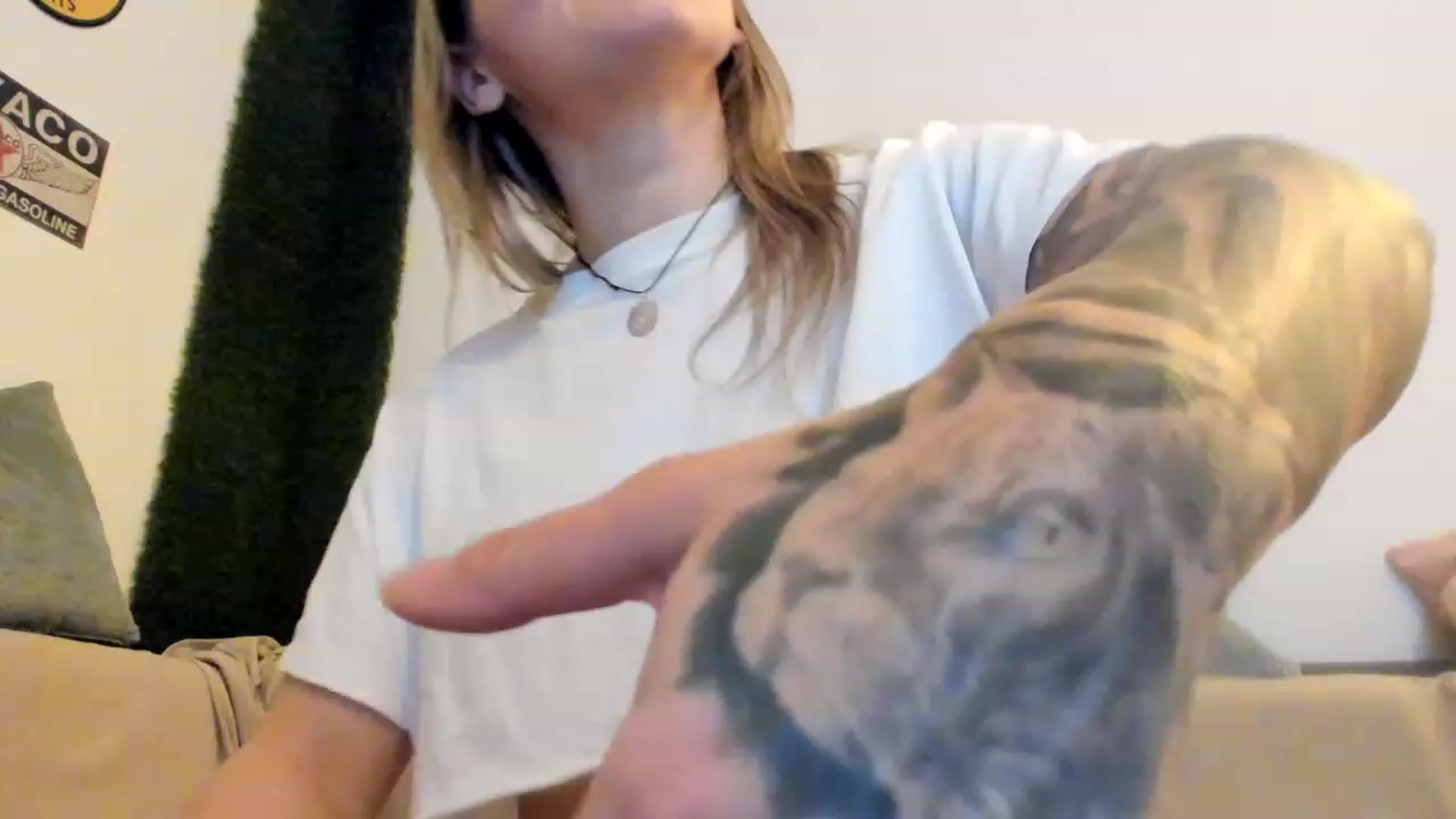 Gallery image thumbnail from PisuVamp_'s myfreecams stream on, 02/25/2023, 21:31 image 9 of 20